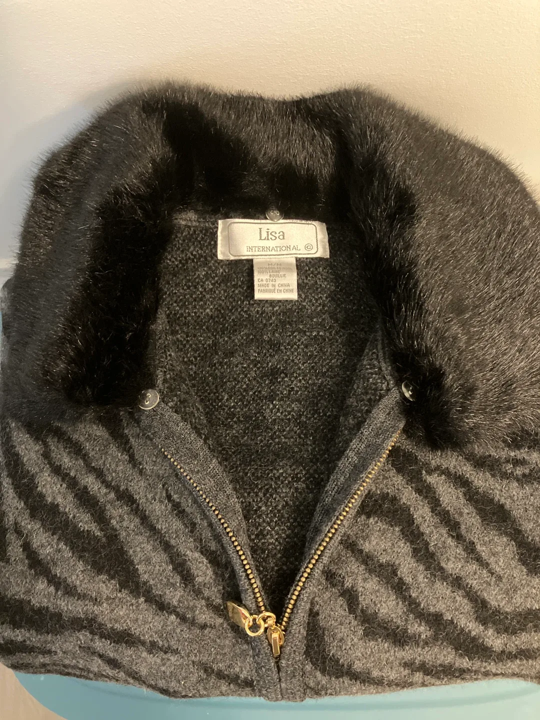 Assorted Women's Sweaters & Cardigans image indicator(3)