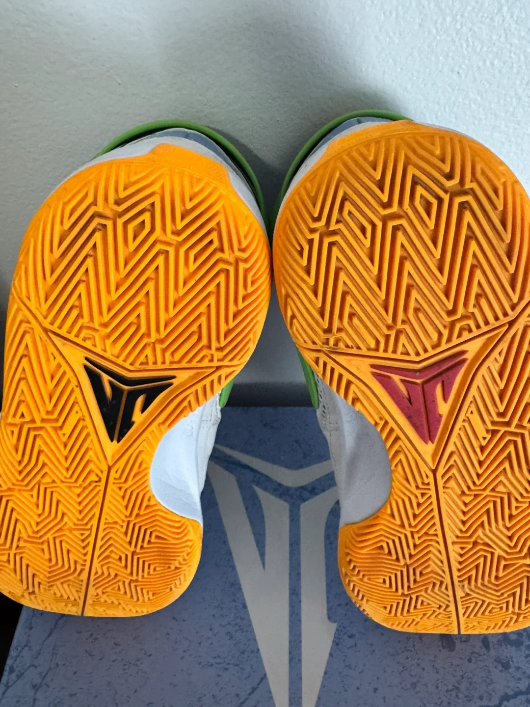 Nike Ja 1 Family Trivia (10us mens) image indicator(9)