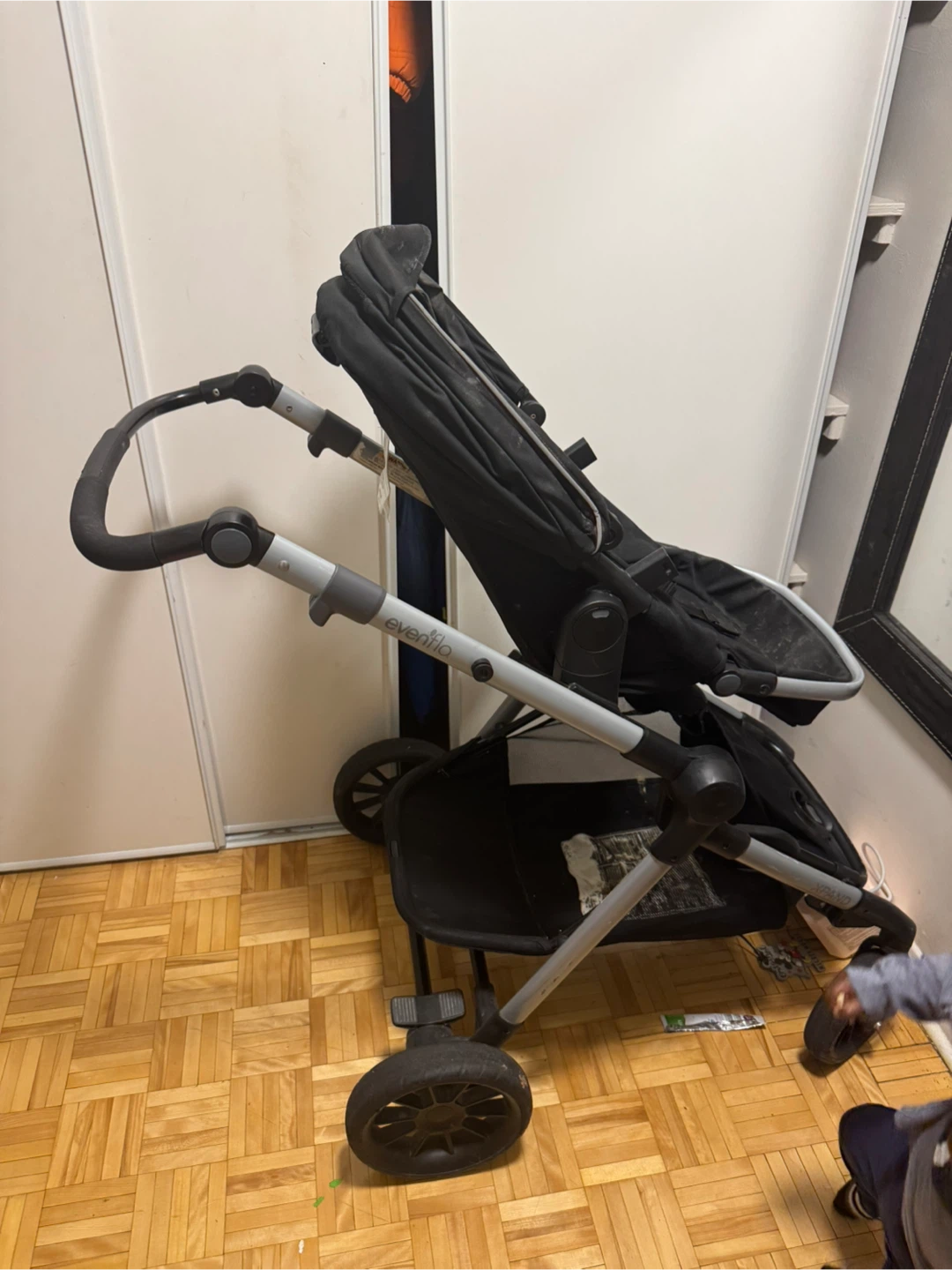 Even Black Stroller (Pivot Expand) - photo 2