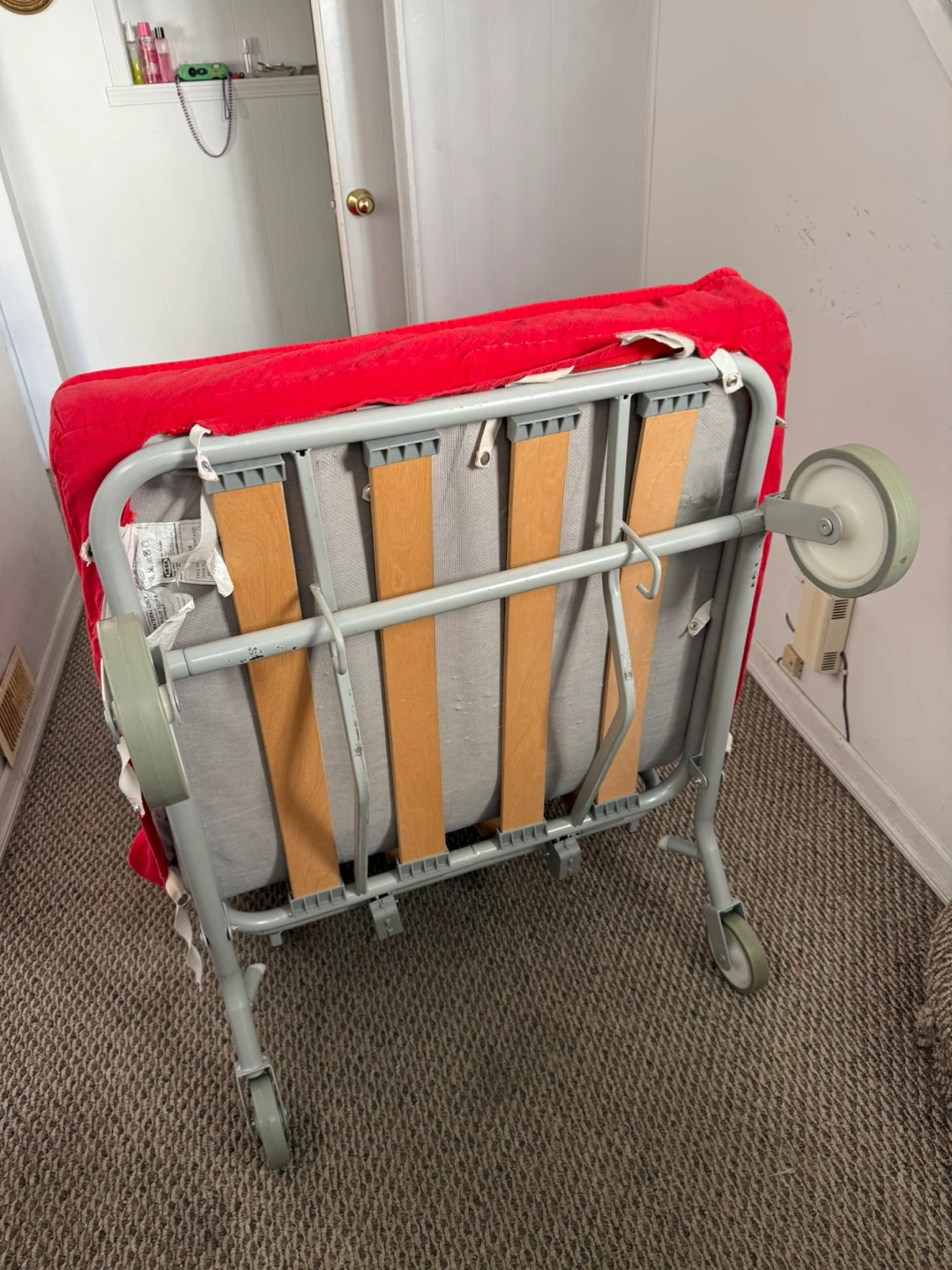 IKEA Foldable/Extendable chair/bed - photo 3