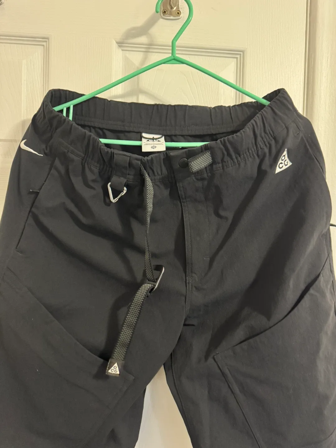 Nike ACG Women's Mid-Rise Hike Pants Black/Summit (Medium) image indicator(7)