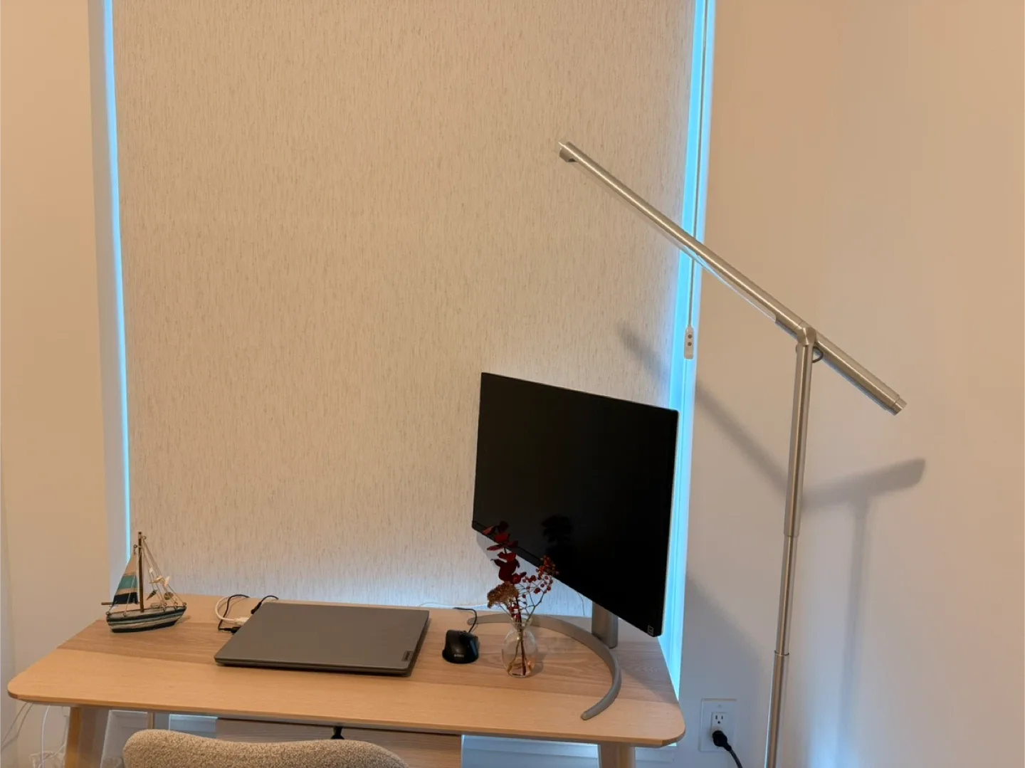 Pablo Designs Brazo Floor Lamp image indicator(2)