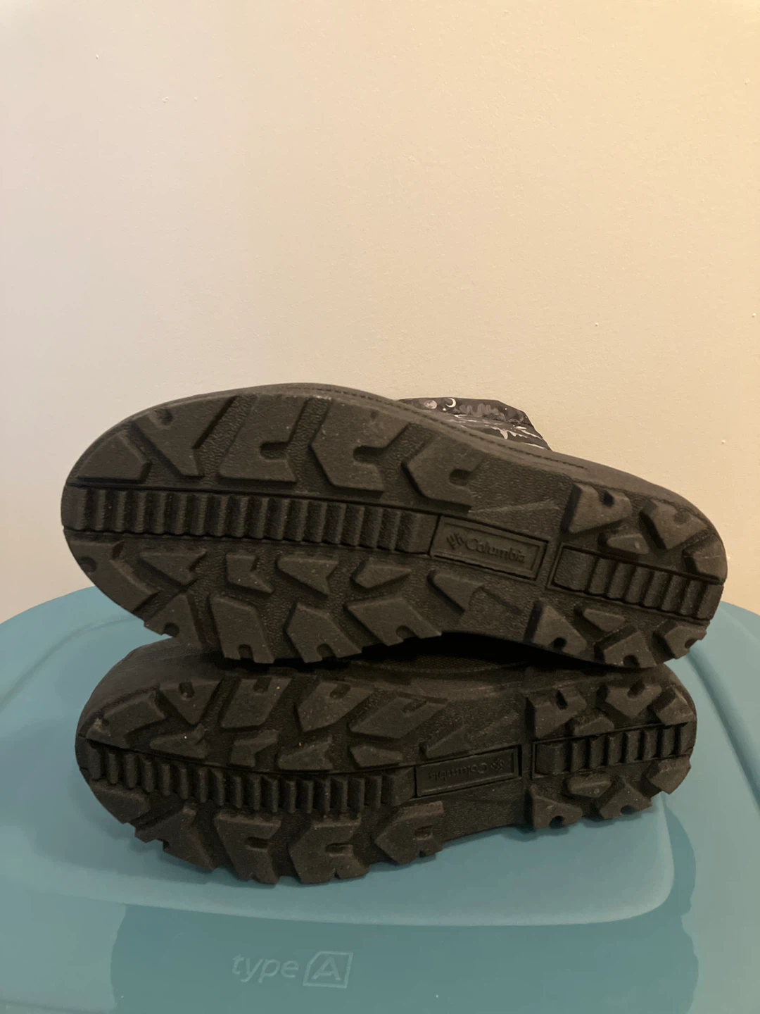 Columbia Waterproof Winter Boots - Size 6 - photo 3