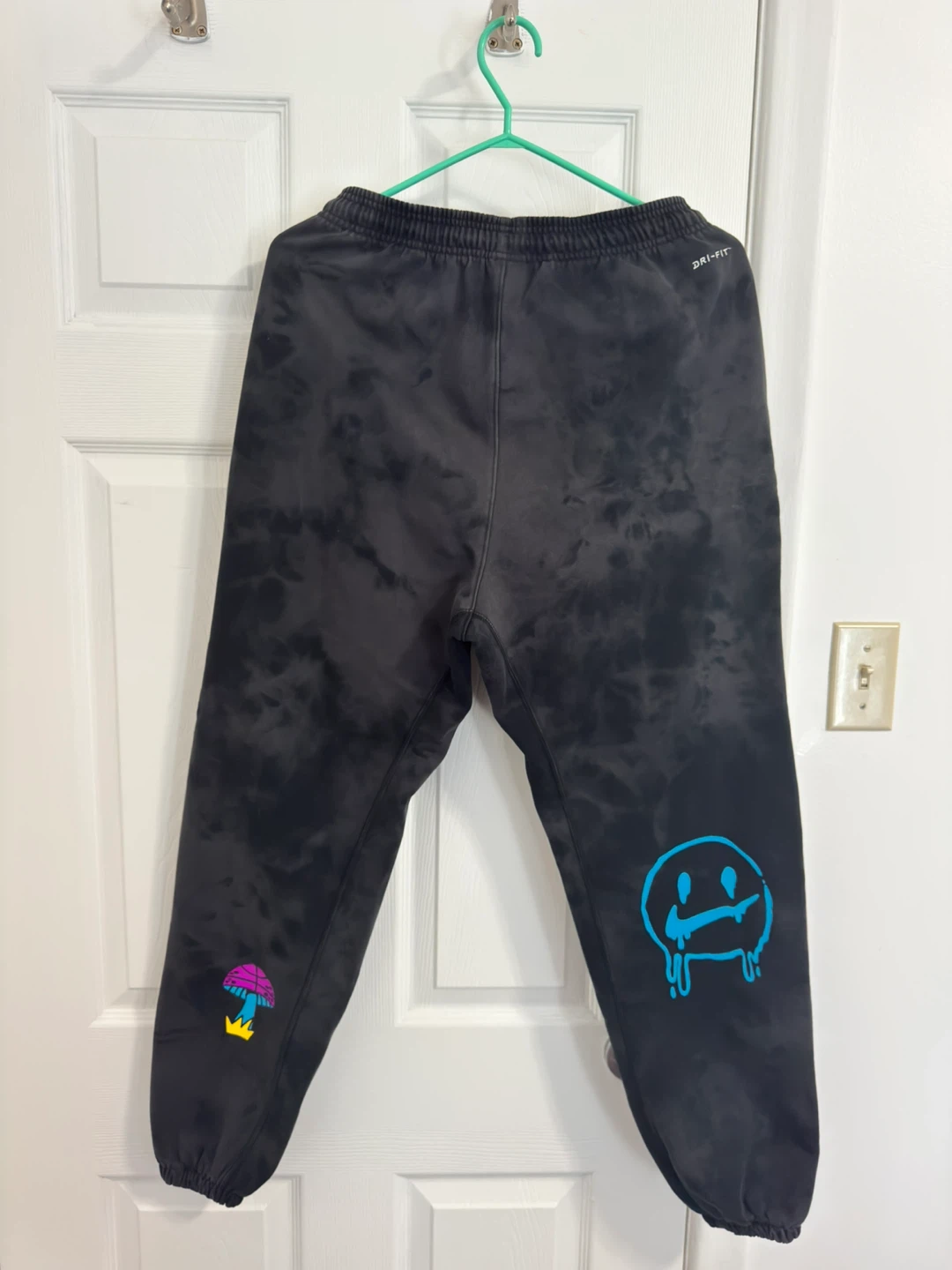 Nike Dri-FIT Peace Love Basketball Tie-Dye Joggers - S - photo 4