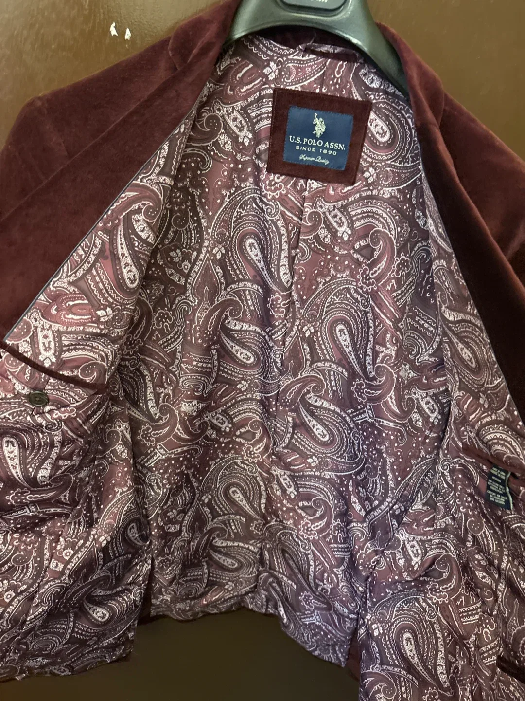 U.S. Polo Assn. Burgundy Velvet Blazer image indicator(2)