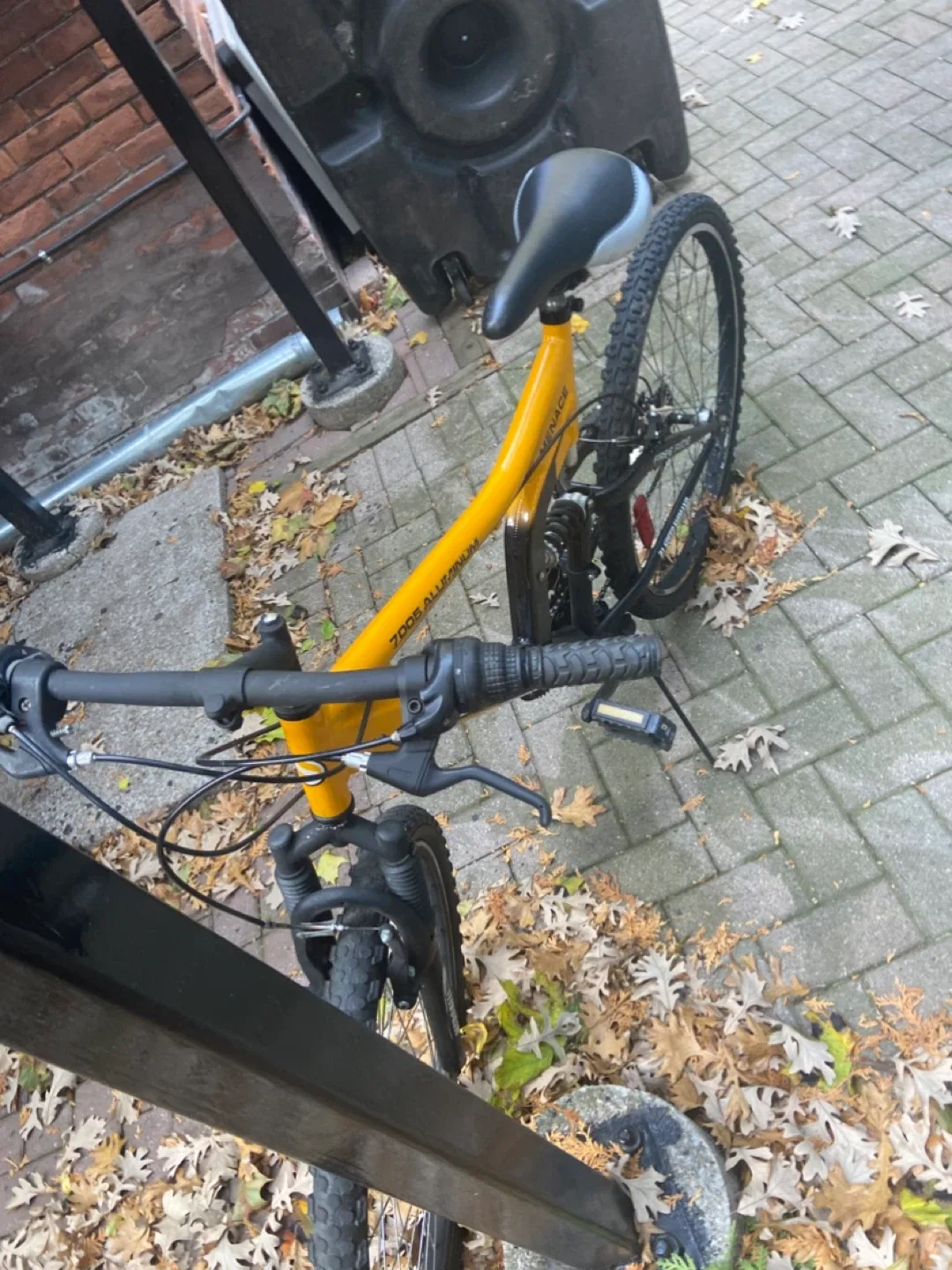 Supercycle Menace Mountain Bike - Yellow image indicator(4)