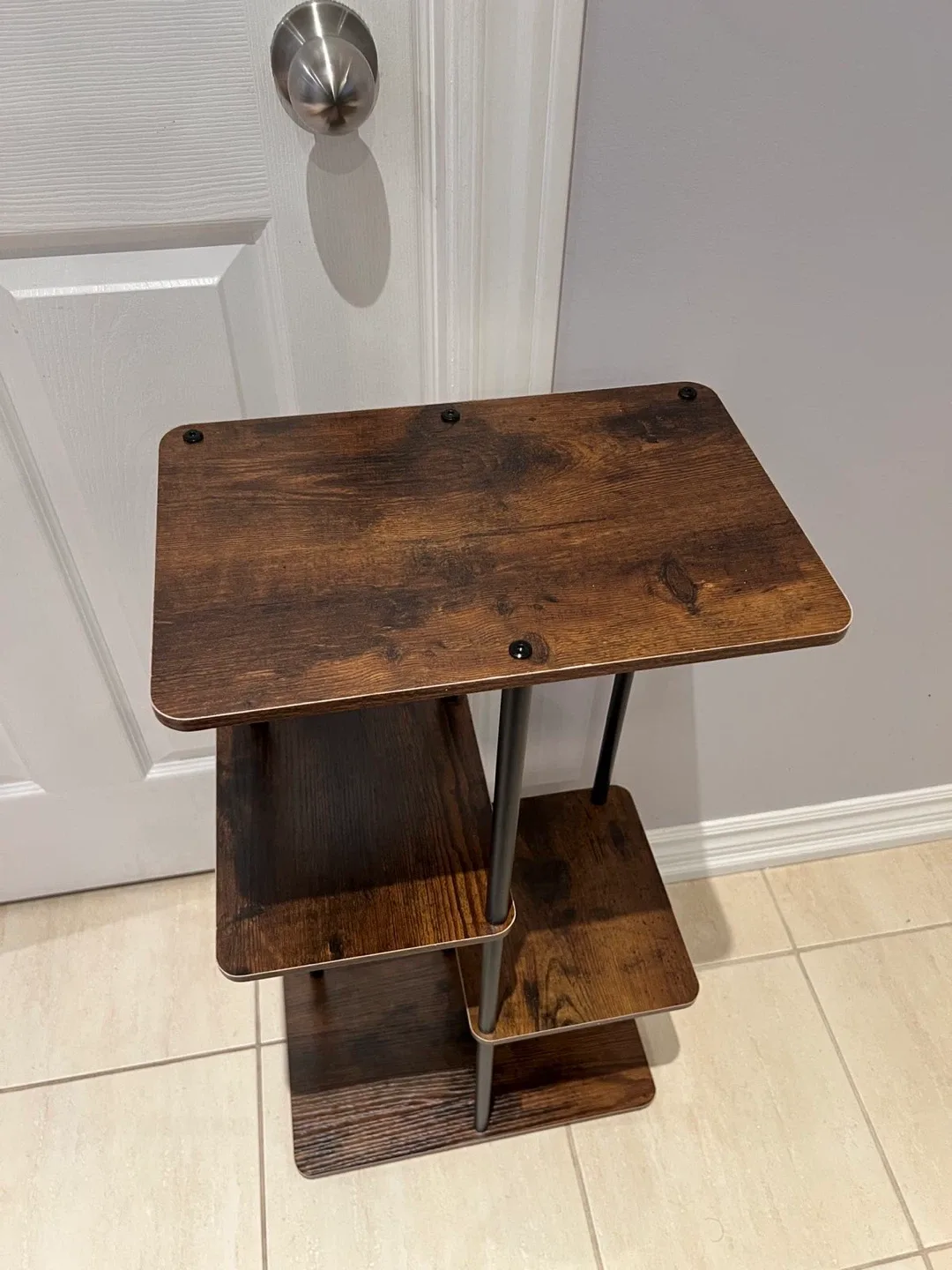 Brown Wood Grain 3-Tier Shelf image indicator(2)