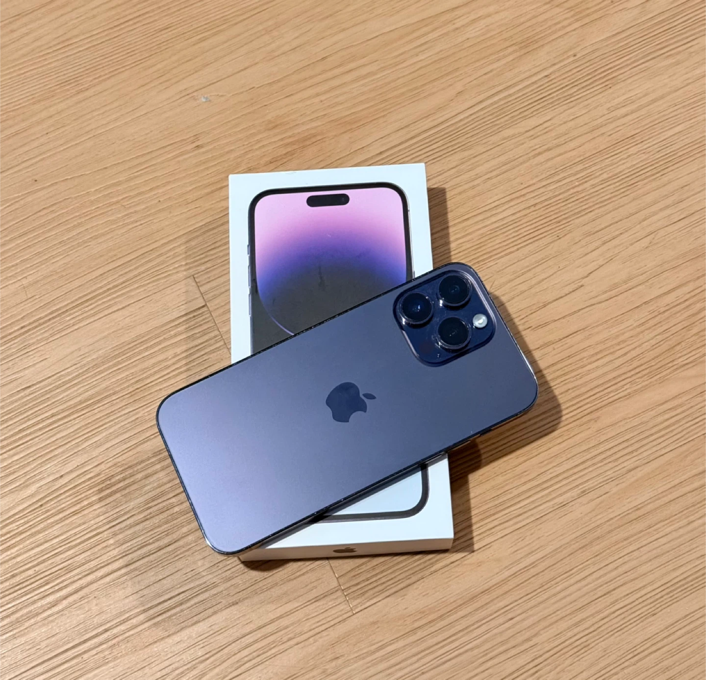 iPhone 14 Pro Max - photo 2