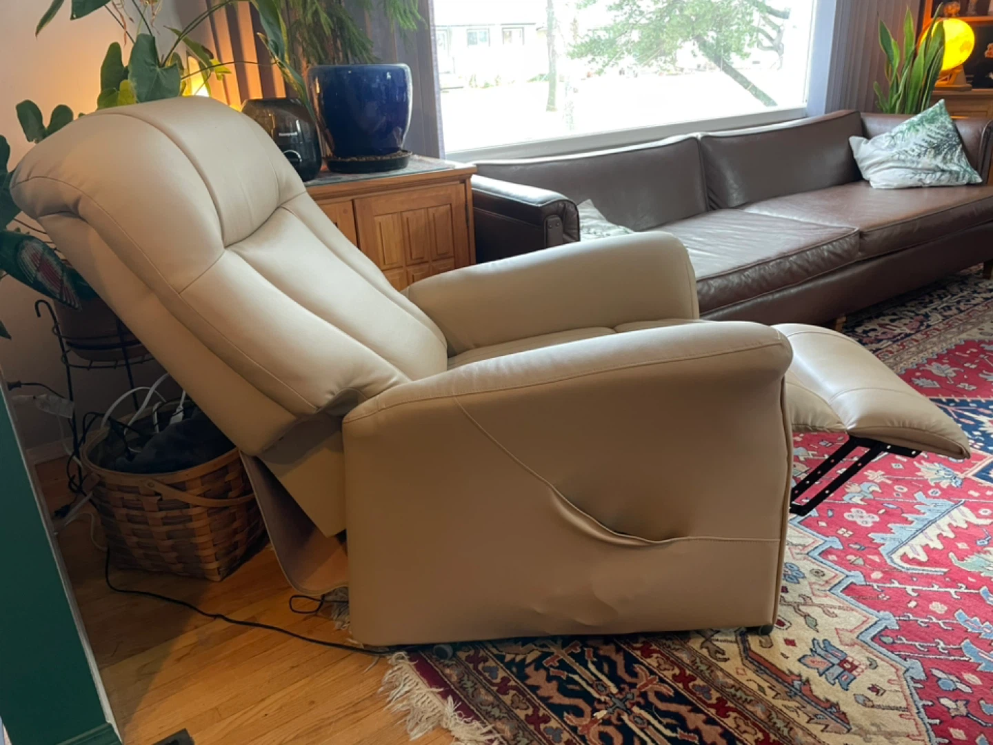 Power Lift, Massage, Heat, Beige Recliner Chair - photo 2