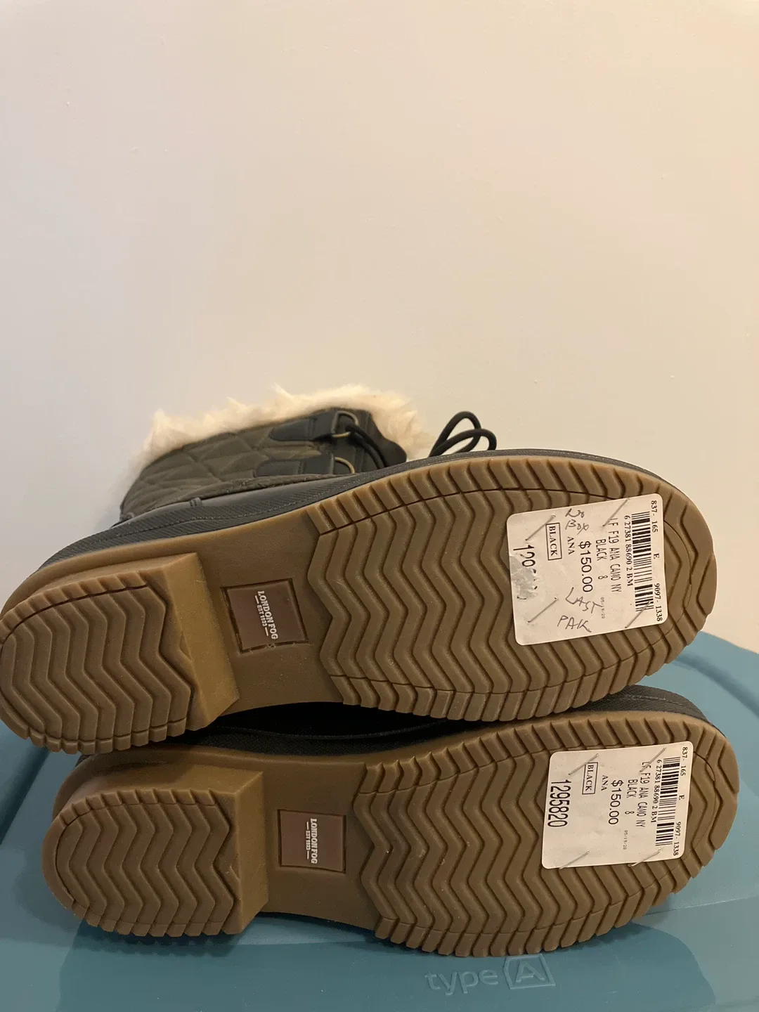 London Fog Winter Boots - Size 8M image indicator(4)