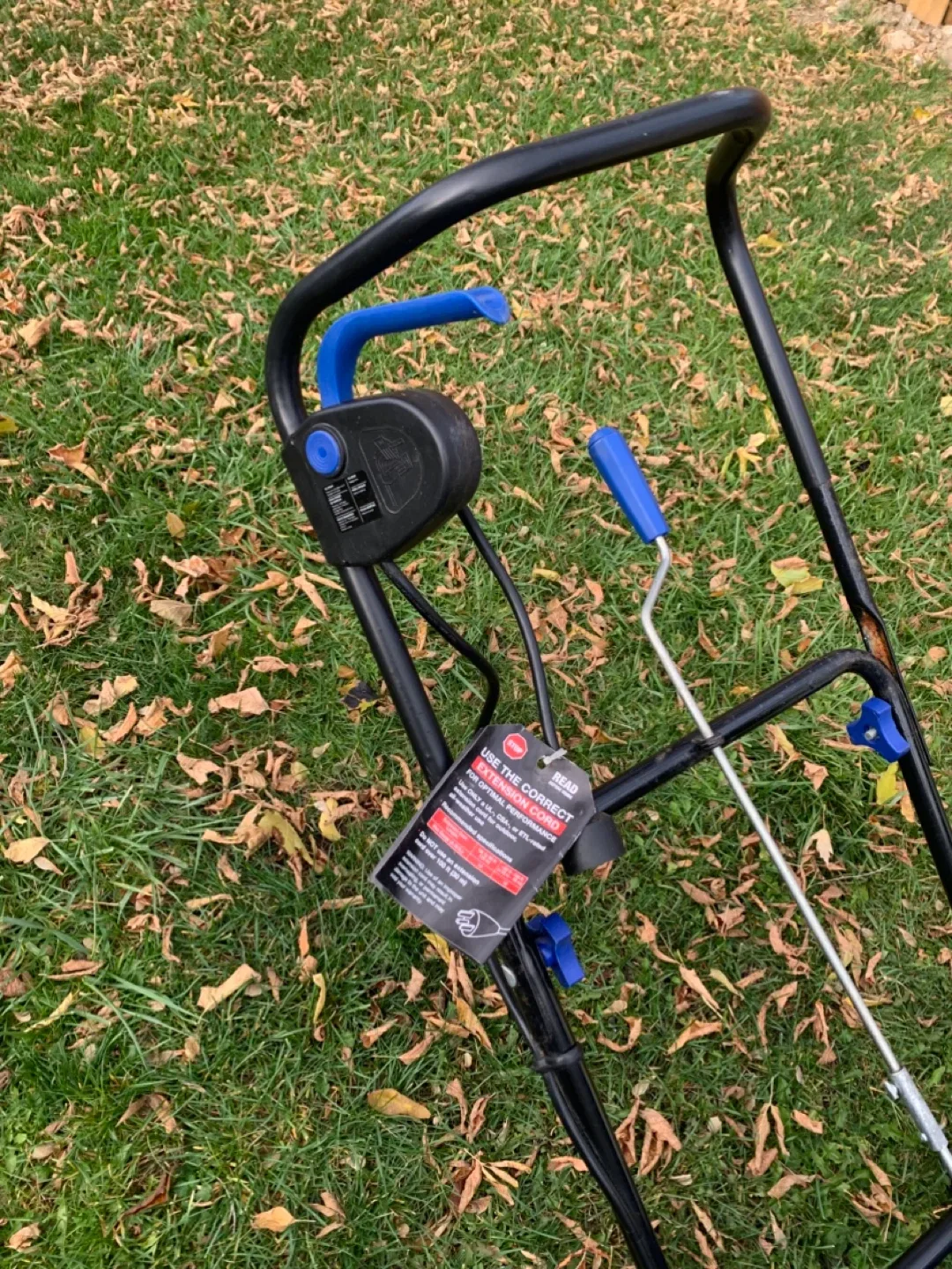 Snow Joe Electric Snow Shovel image indicator(6)