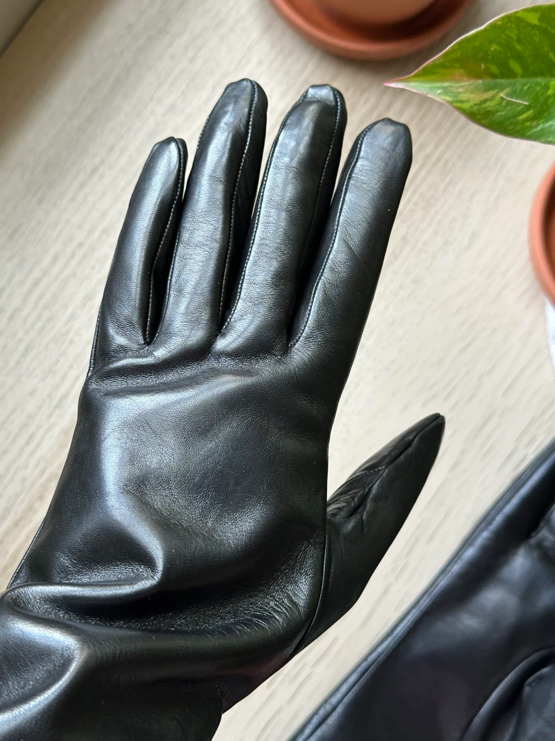 Black Leather Gloves with Rabbit Fur (xs) - new