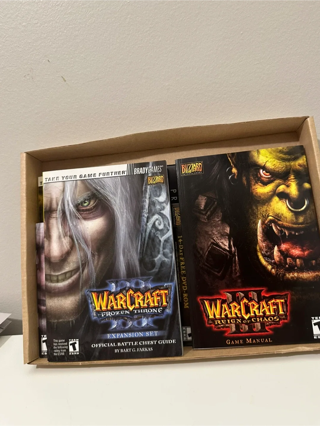 Warcraft III Battle Chest PC Game image indicator(3)