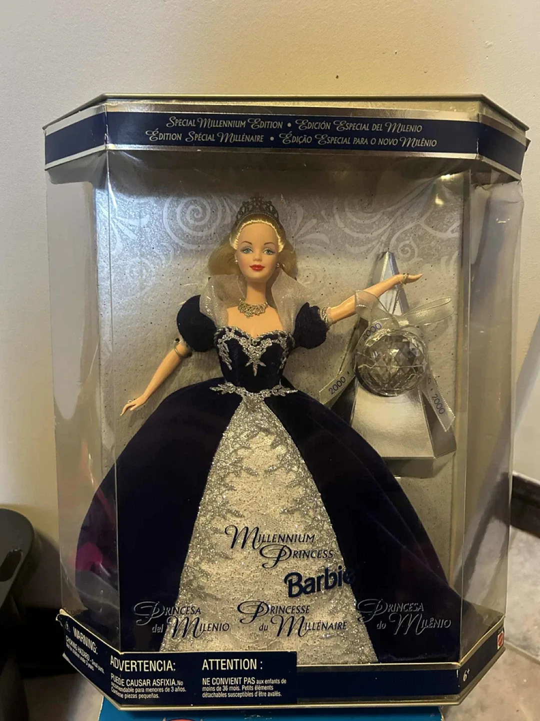 Collectible Barbie Dolls - Special Editions image indicator(3)