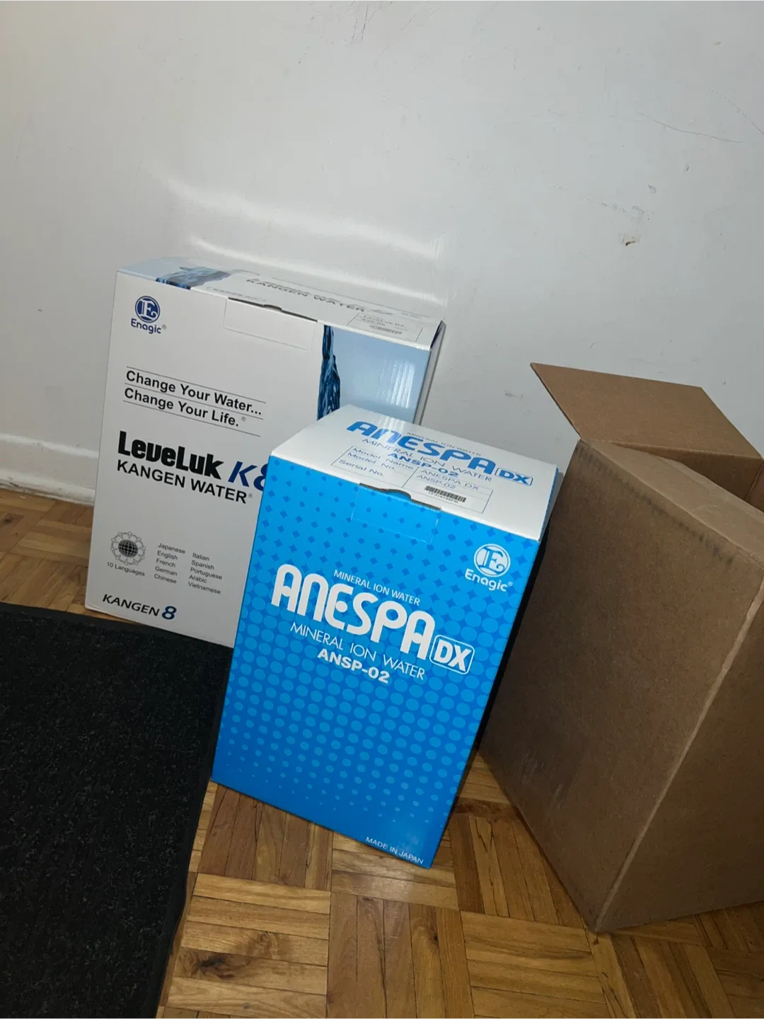 Enagic Leveluk K8 Kangen Water Ionizer - Like New! image indicator(5)