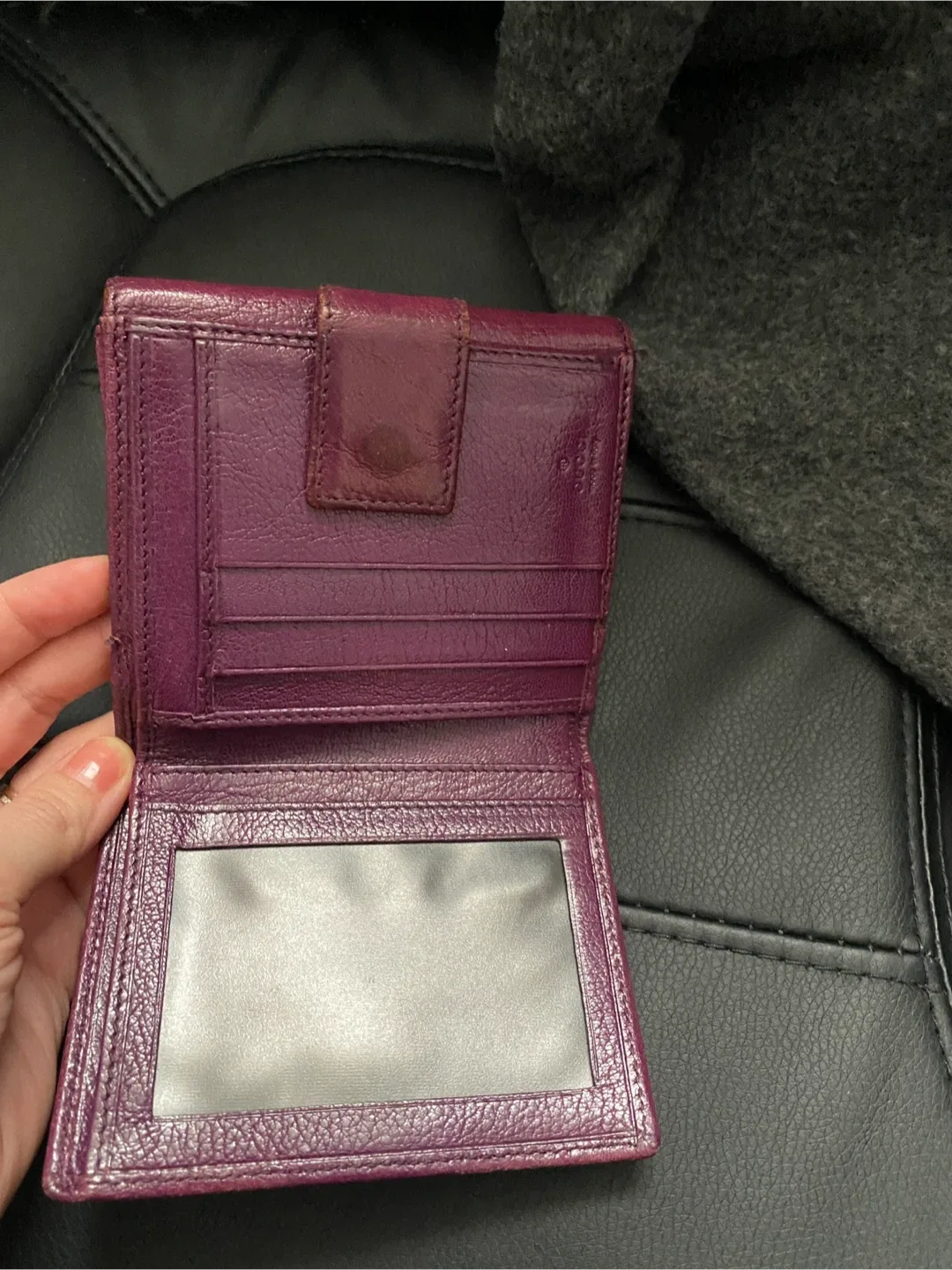 Gucci Purple Leather Wallet image indicator(6)