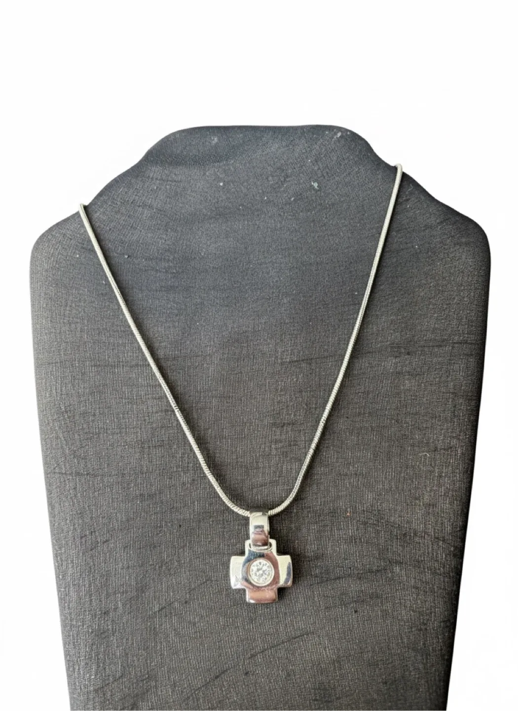 Silver Cross Pendant Necklace image indicator(2)