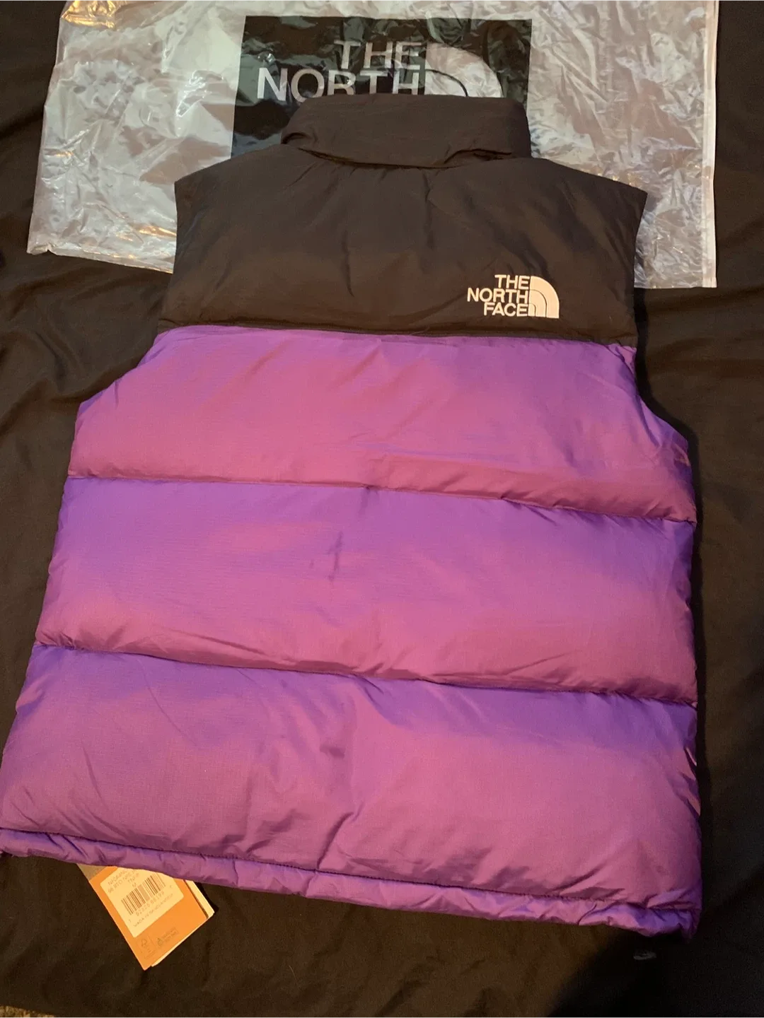 The North Face 700 Puffer Vest - Purple/Black - Size L image indicator(2)