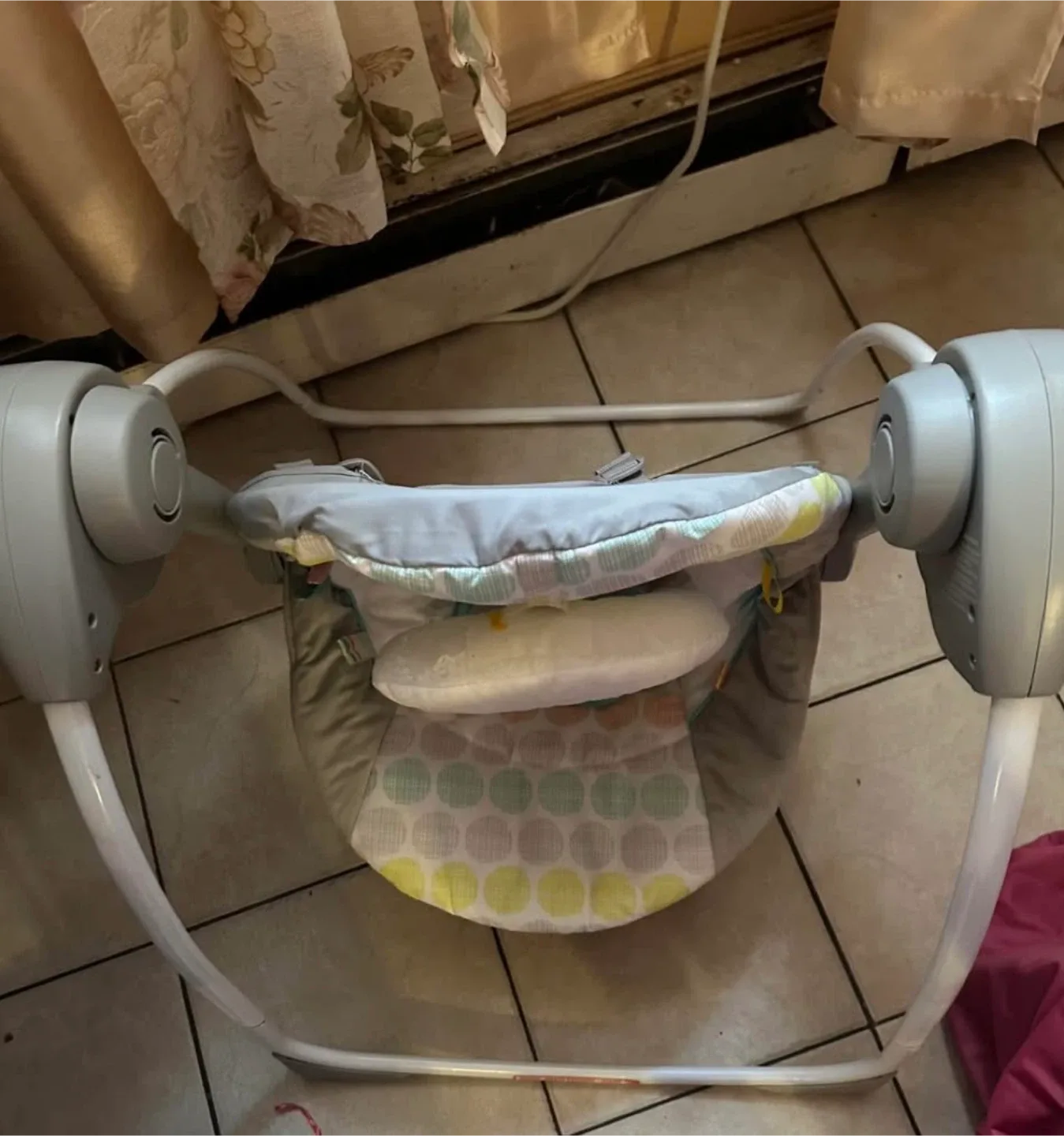 Bright Starts Portable Baby Swing image indicator(2)