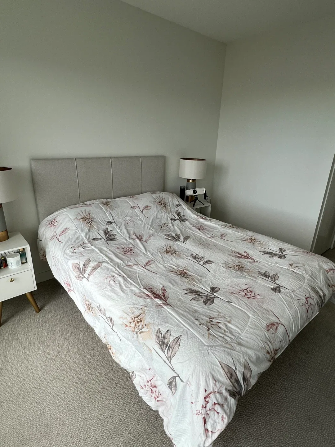 Queen Size Mattress image indicator(8)