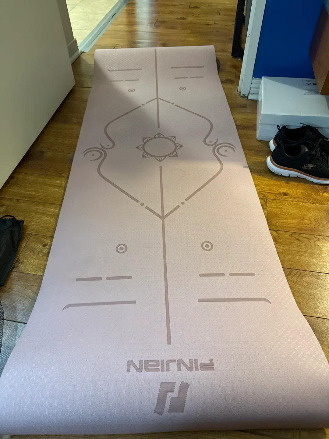 Pinjian Yoga Mat with Carrying Bag - Lavender image indicator(2)