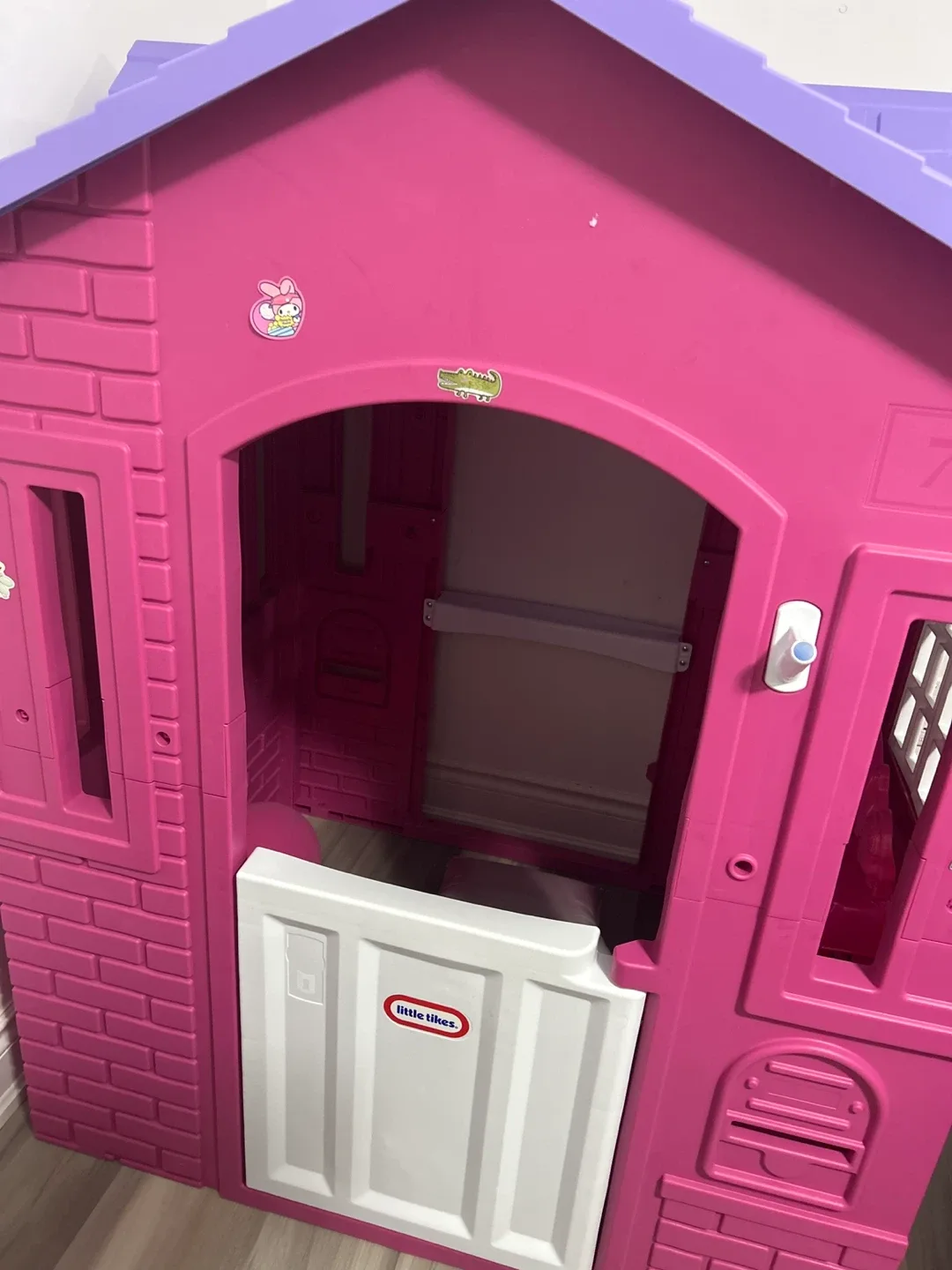 Little Tikes Pink & Purple Playhouse image indicator(2)