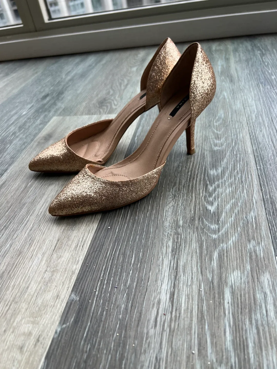 Zara Basic Collection Heels - Size 38 image indicator(9)