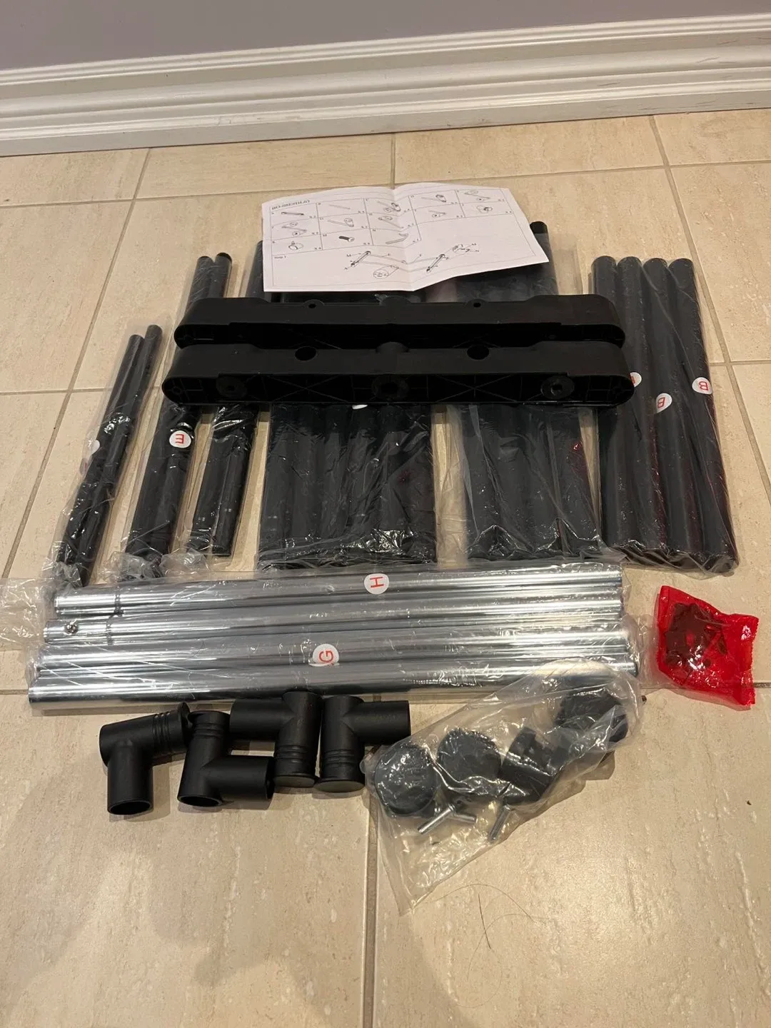 Adjustable Double Rod Clothing Rack image indicator(7)