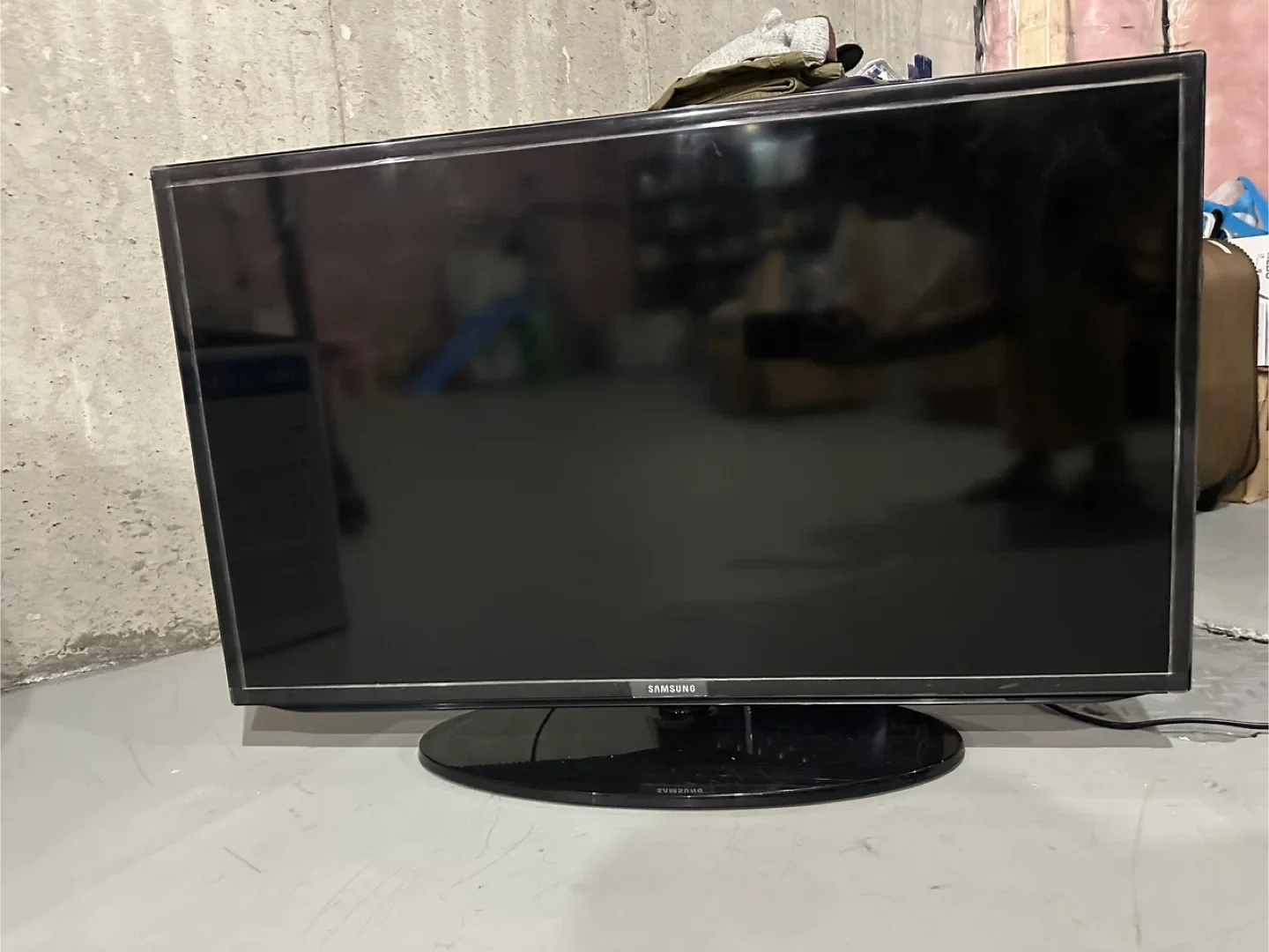 Samsung UN40EH5300F 40" LED TV