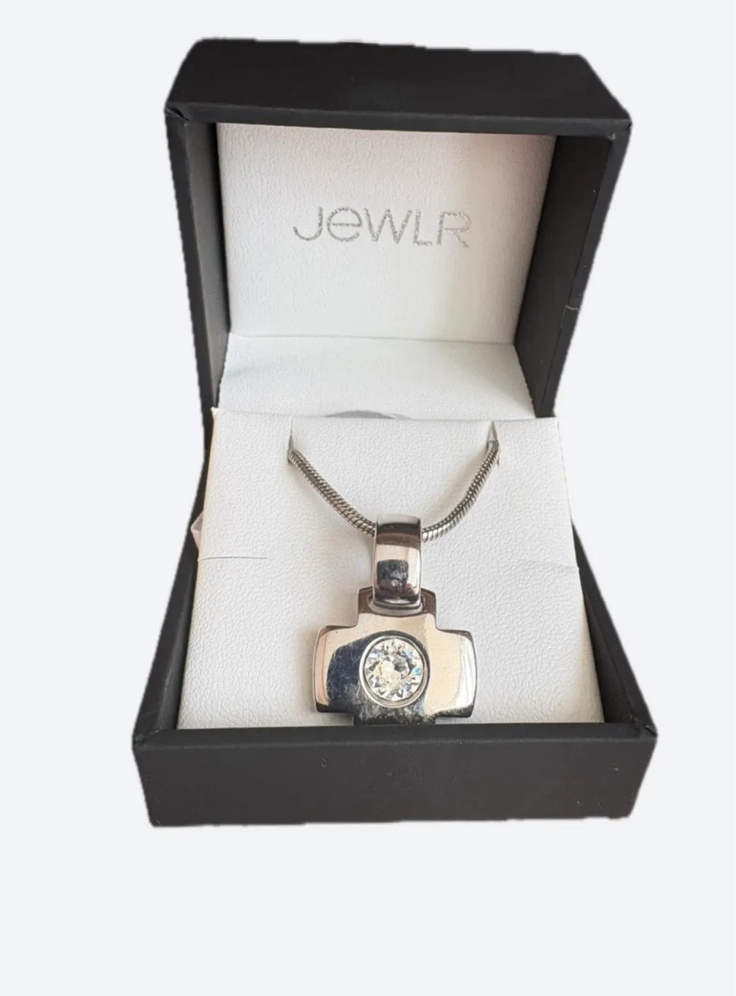 Silver Cross Pendant Necklace image indicator(4)