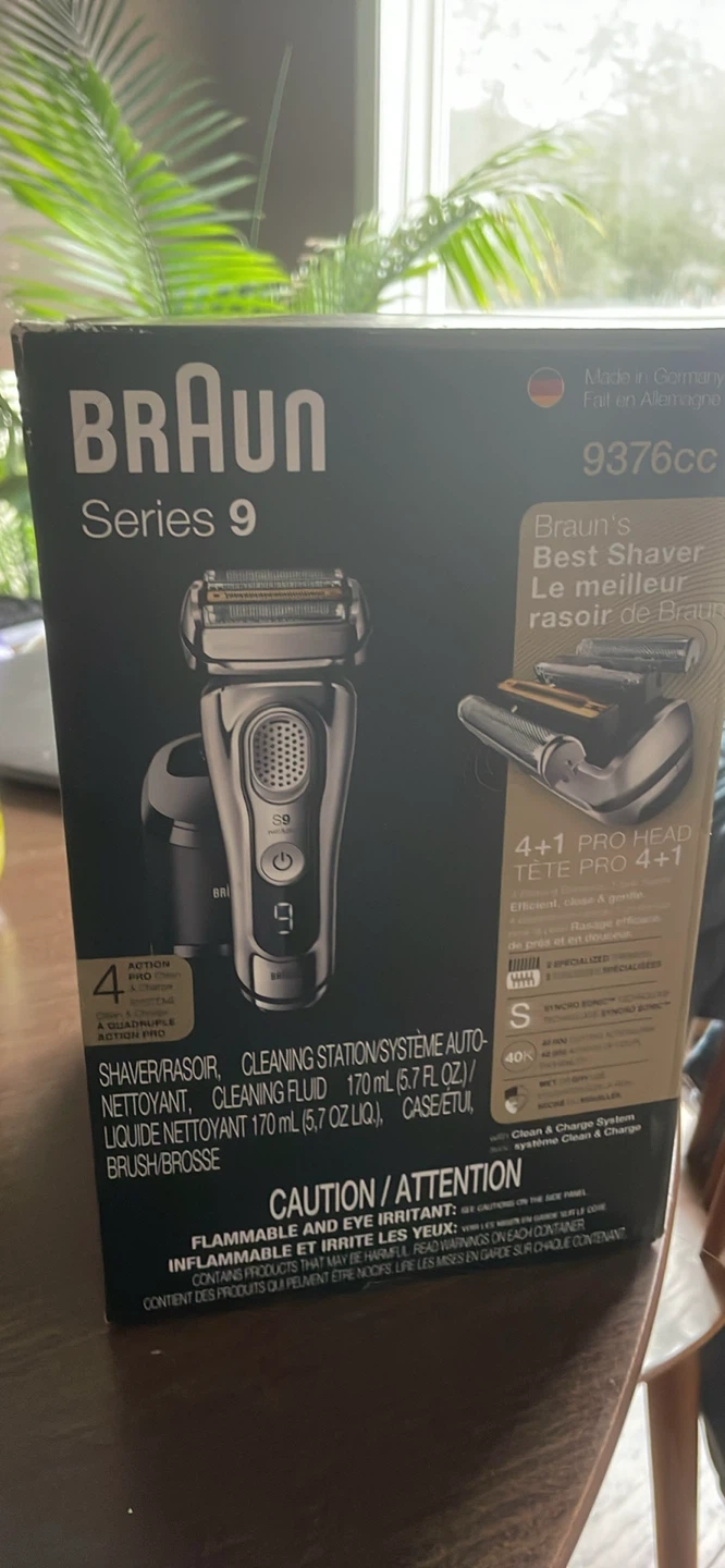 Braun Series 9 9376cc Electric Shaver - New