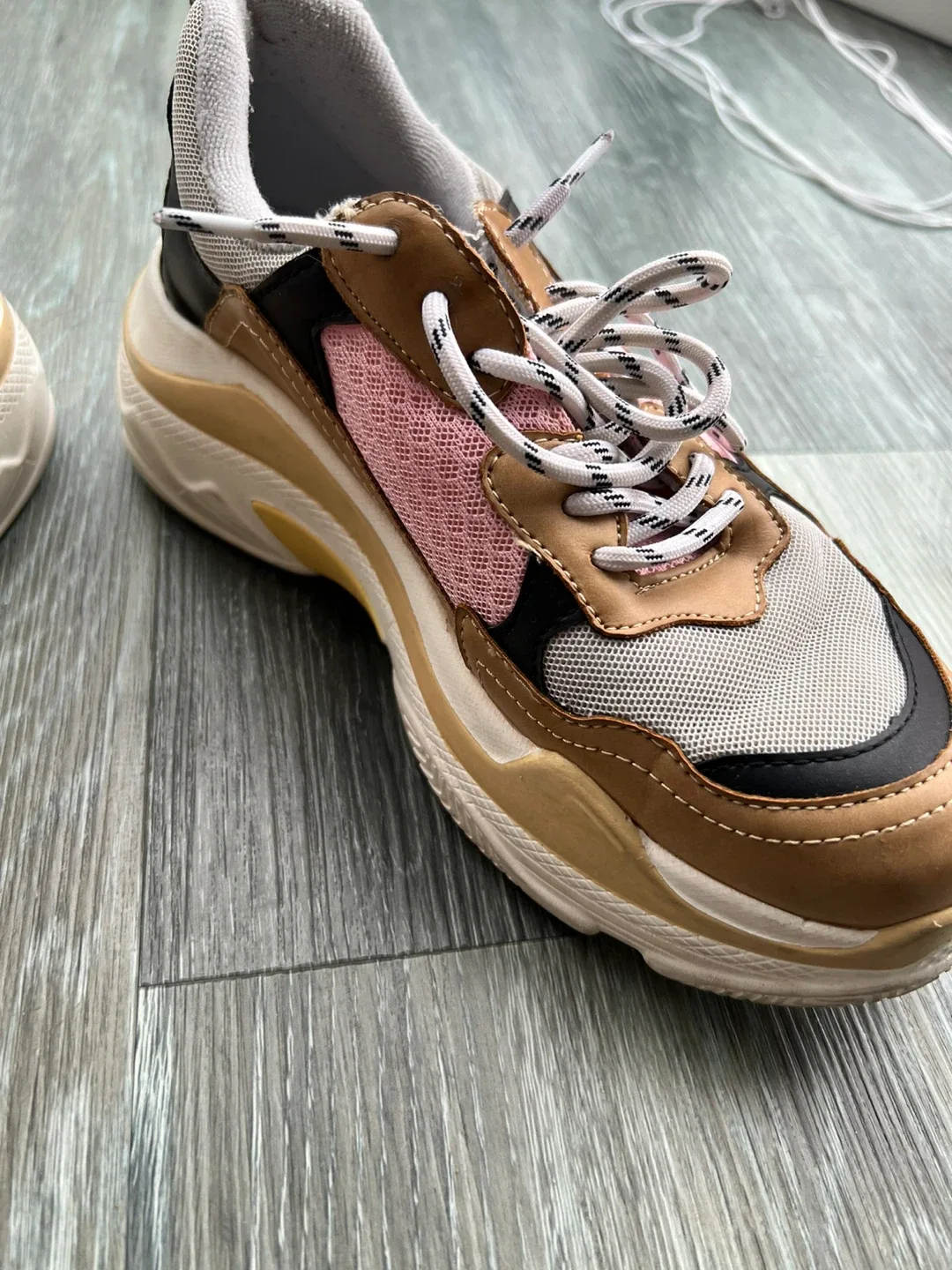 Akira Chunky Sneakers - Brown/Pink 8M image indicator(5)