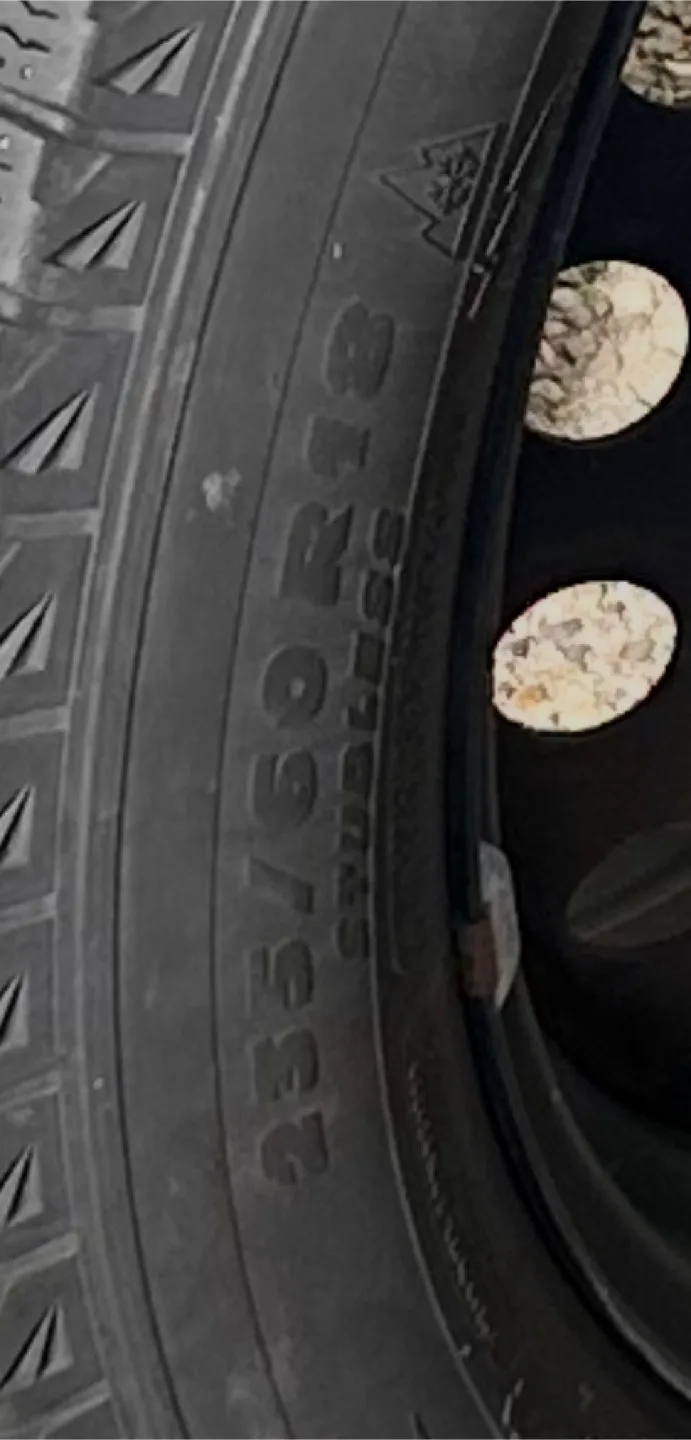 Michelin Winter Tires on Rims - Set of 4 image indicator(7)