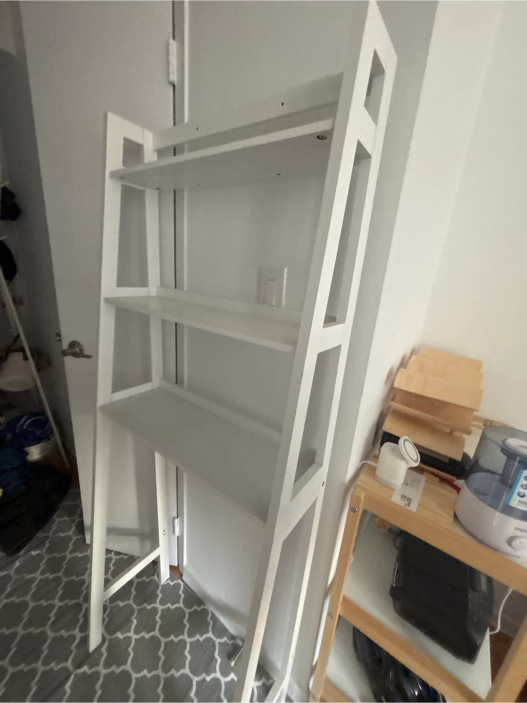 White Ladder Shelf 🥕