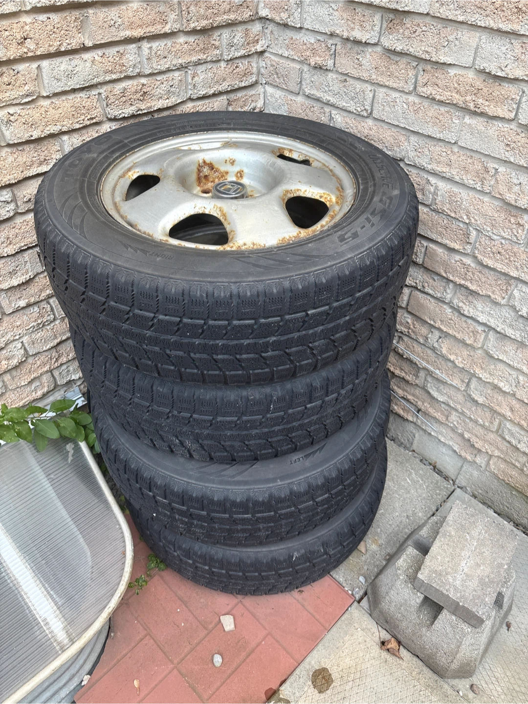 ORIGINAL HONDA CRV Rims-Set of Winter Tires 225/65R17