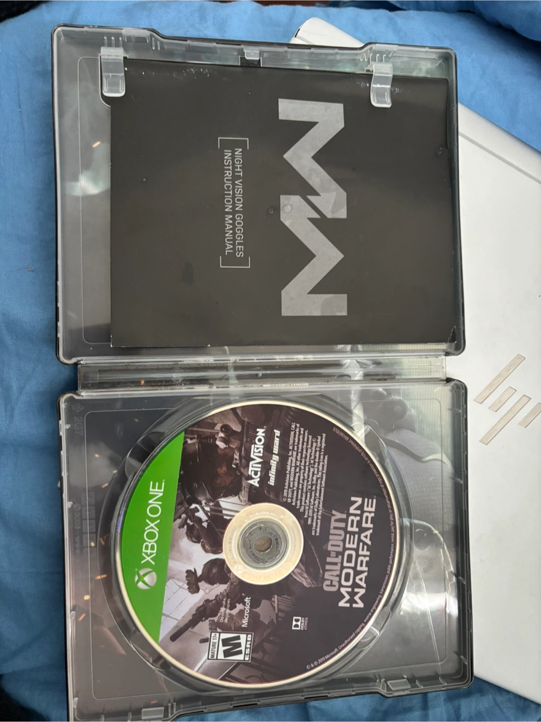Call of Duty Modern Warfare Xbox One - photo 2
