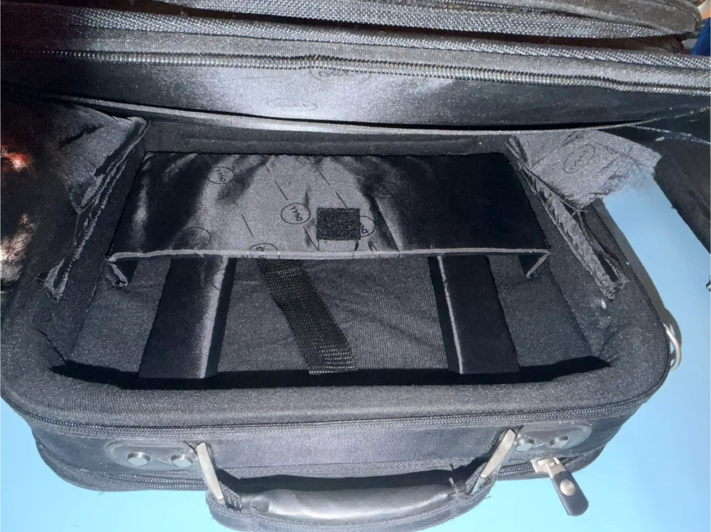 Dell Black Laptop Bag image indicator(3)
