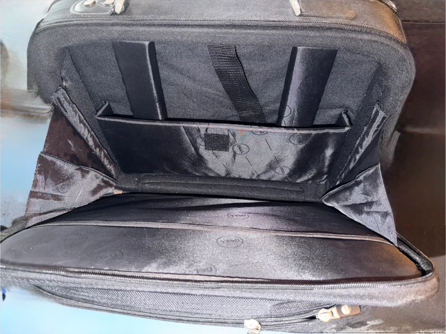 Dell Black Laptop Bag image indicator(4)