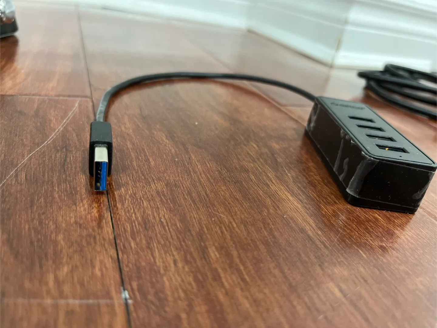 ORICO USB 3.0 4-Port Hub image indicator(2)