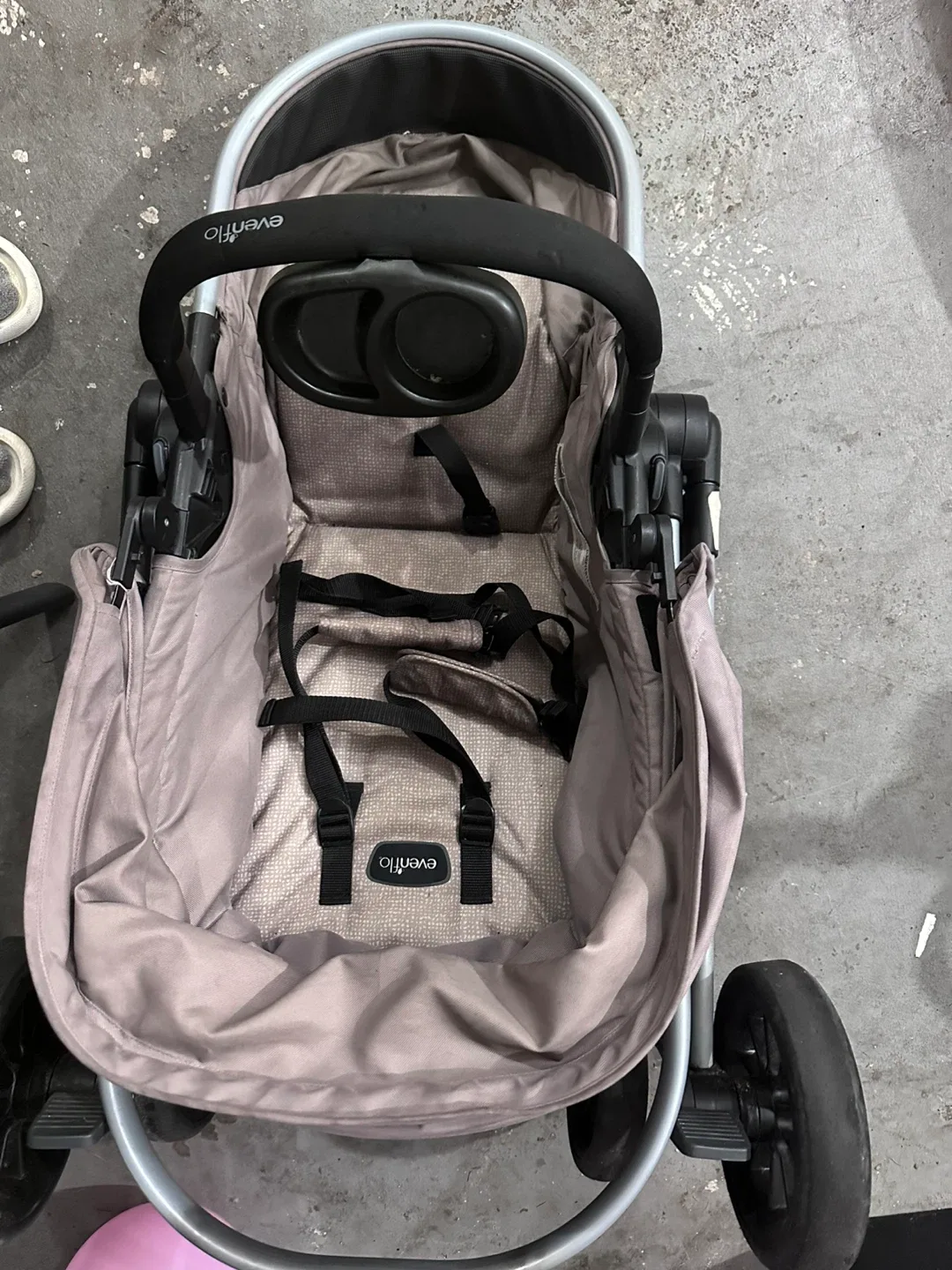 Evenflo Stroller - Great Condition image indicator(2)