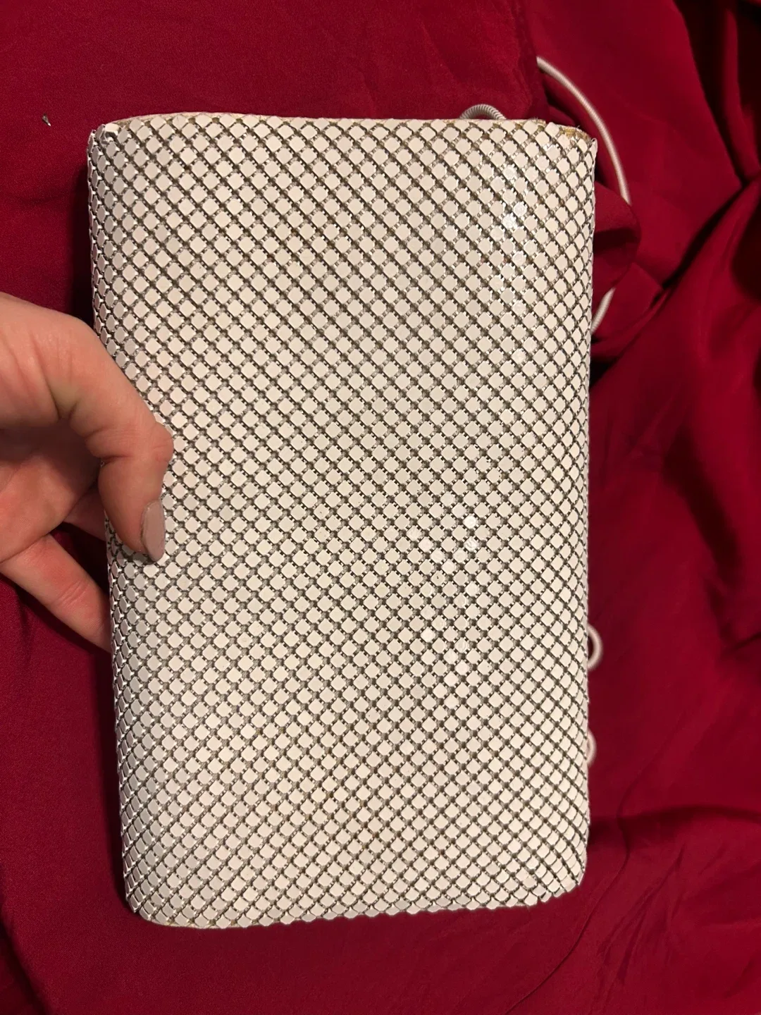 Vintage White chain Chainmail Clutch image indicator(2)