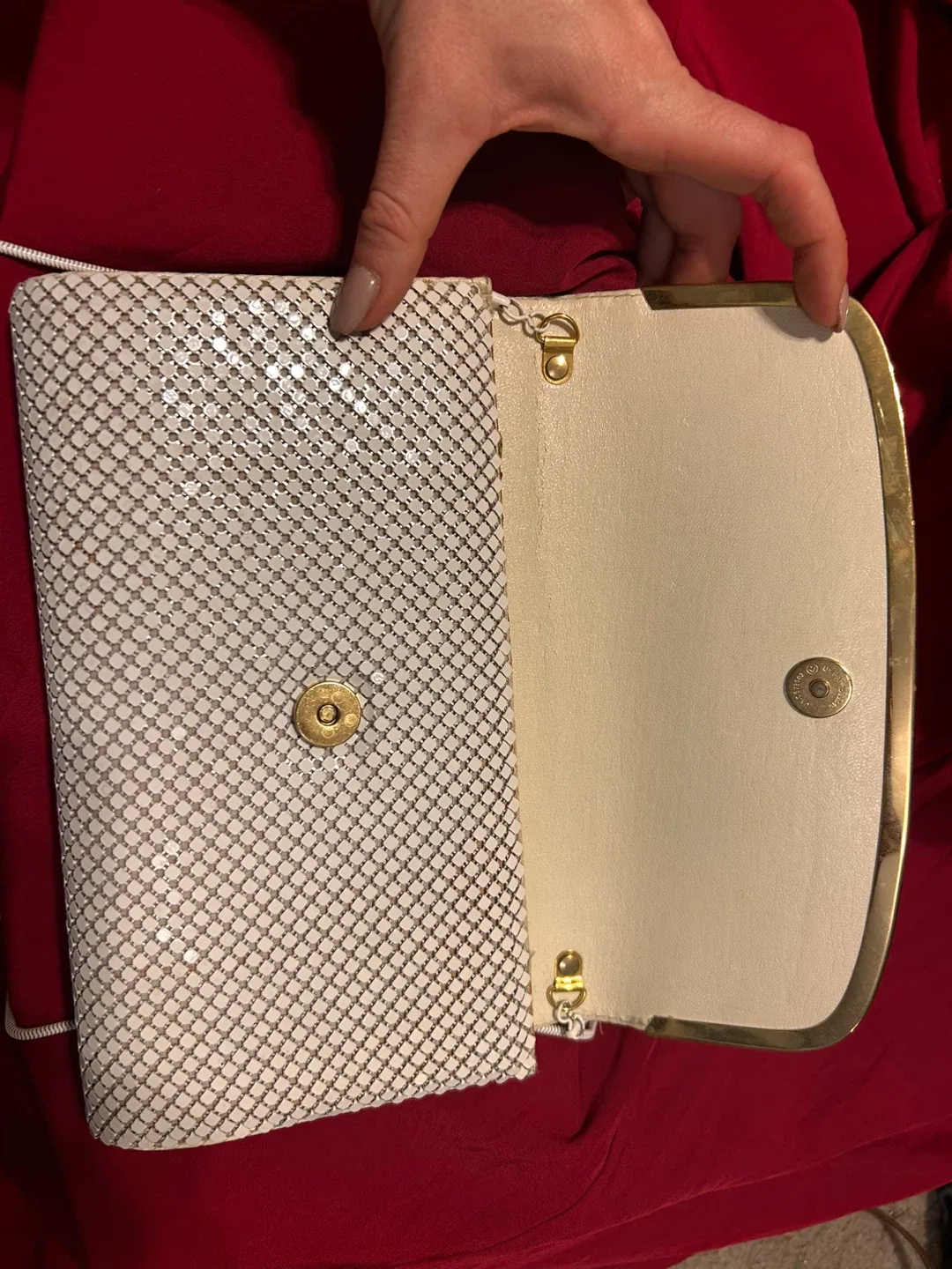 Vintage White chain Chainmail Clutch image indicator(4)