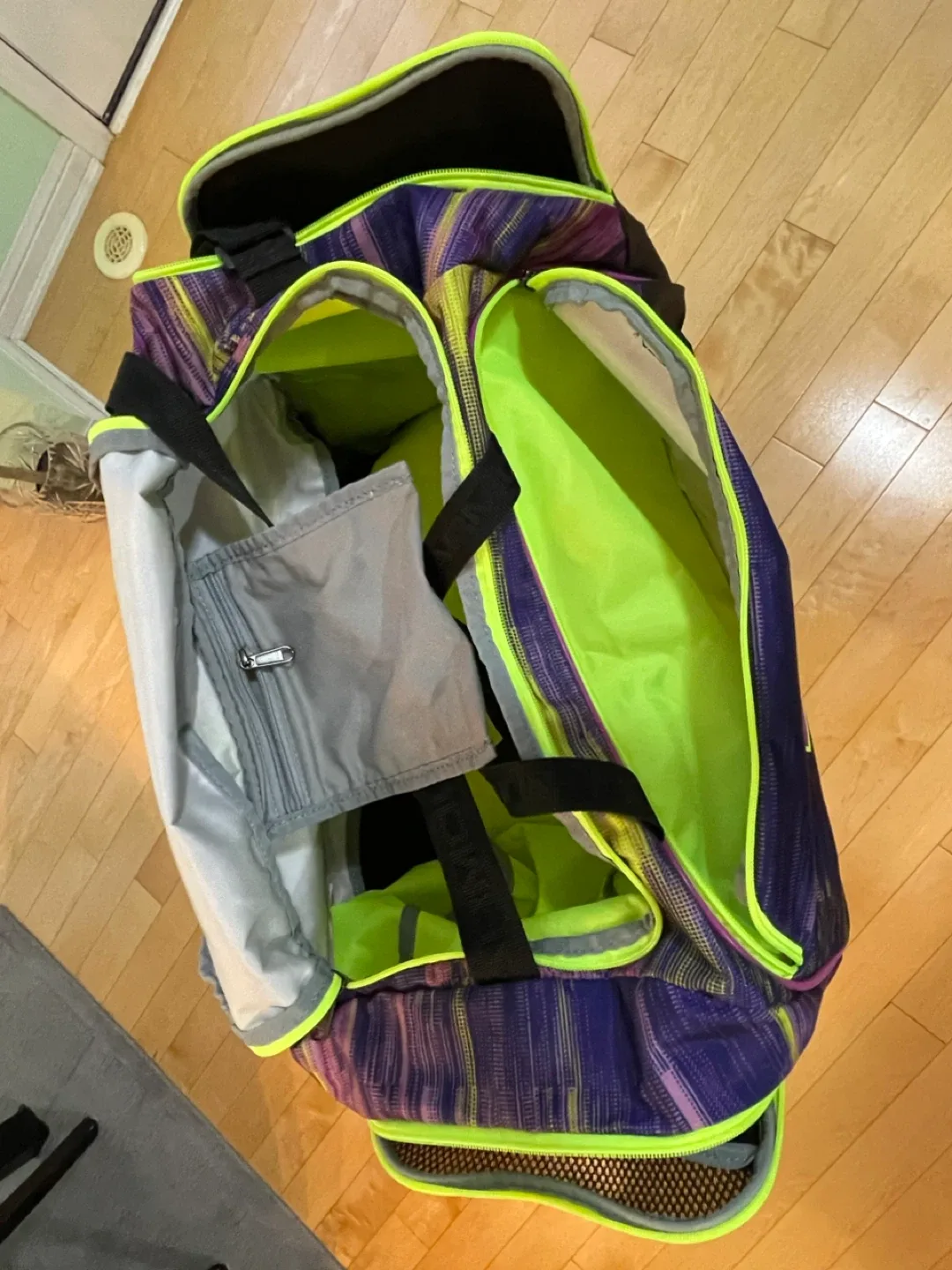 Under Armour Storm Duffel Bag image indicator(4)