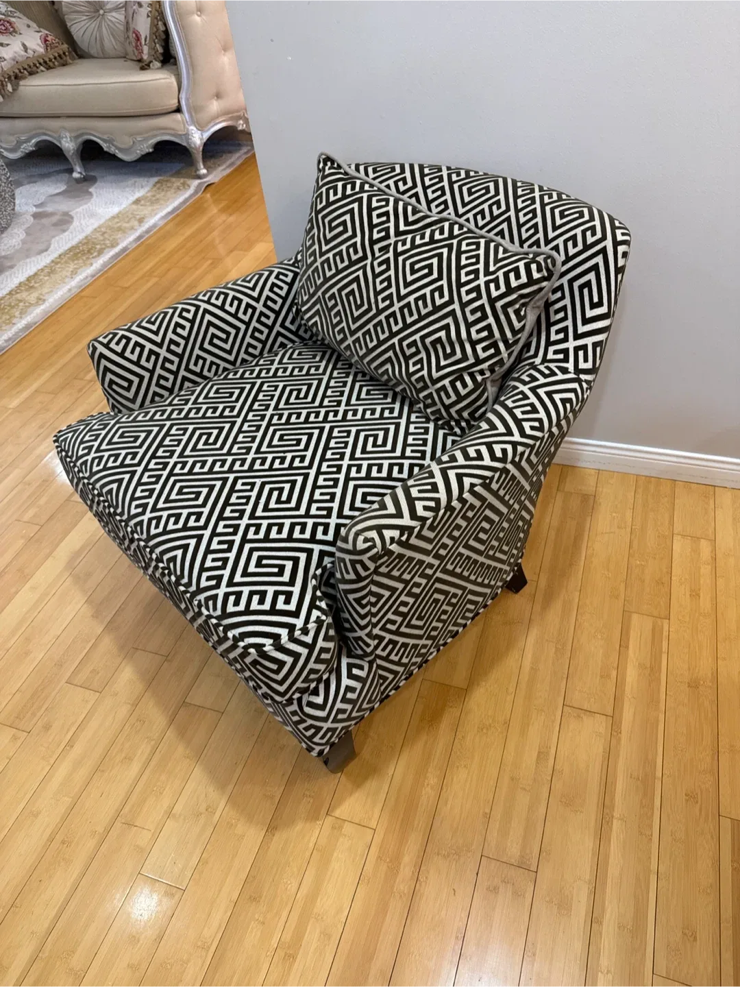 Patterned Armchair with Cushion image indicator(2)