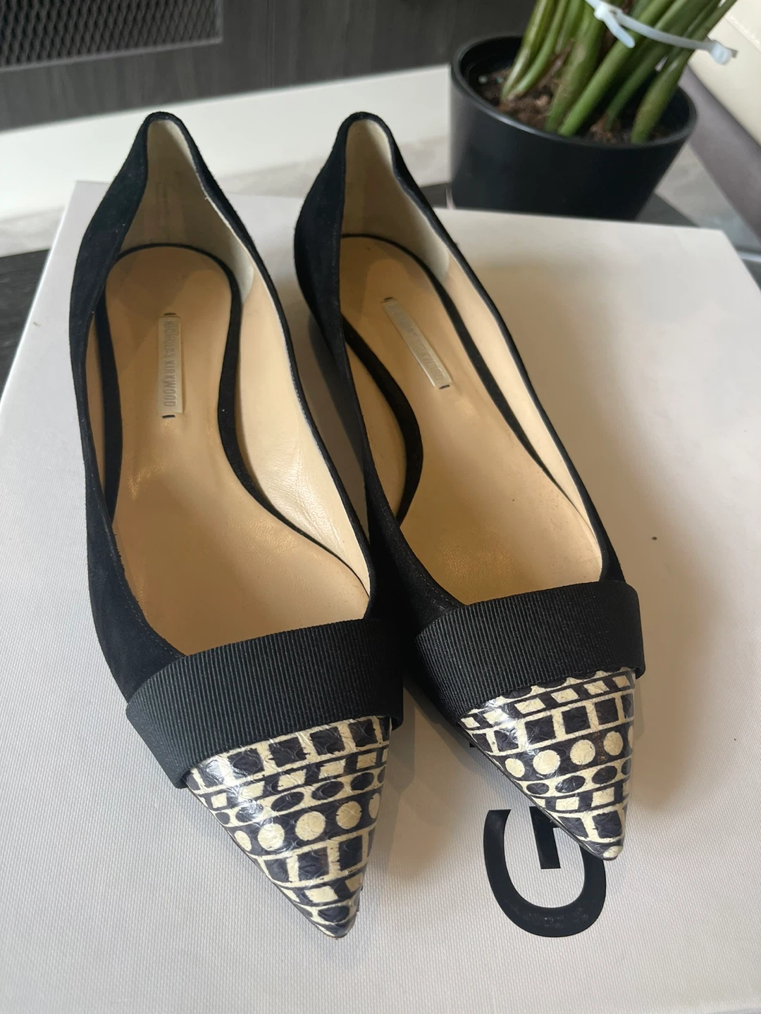 Nicholas Kirkwood Black Suede Flats - Size 38