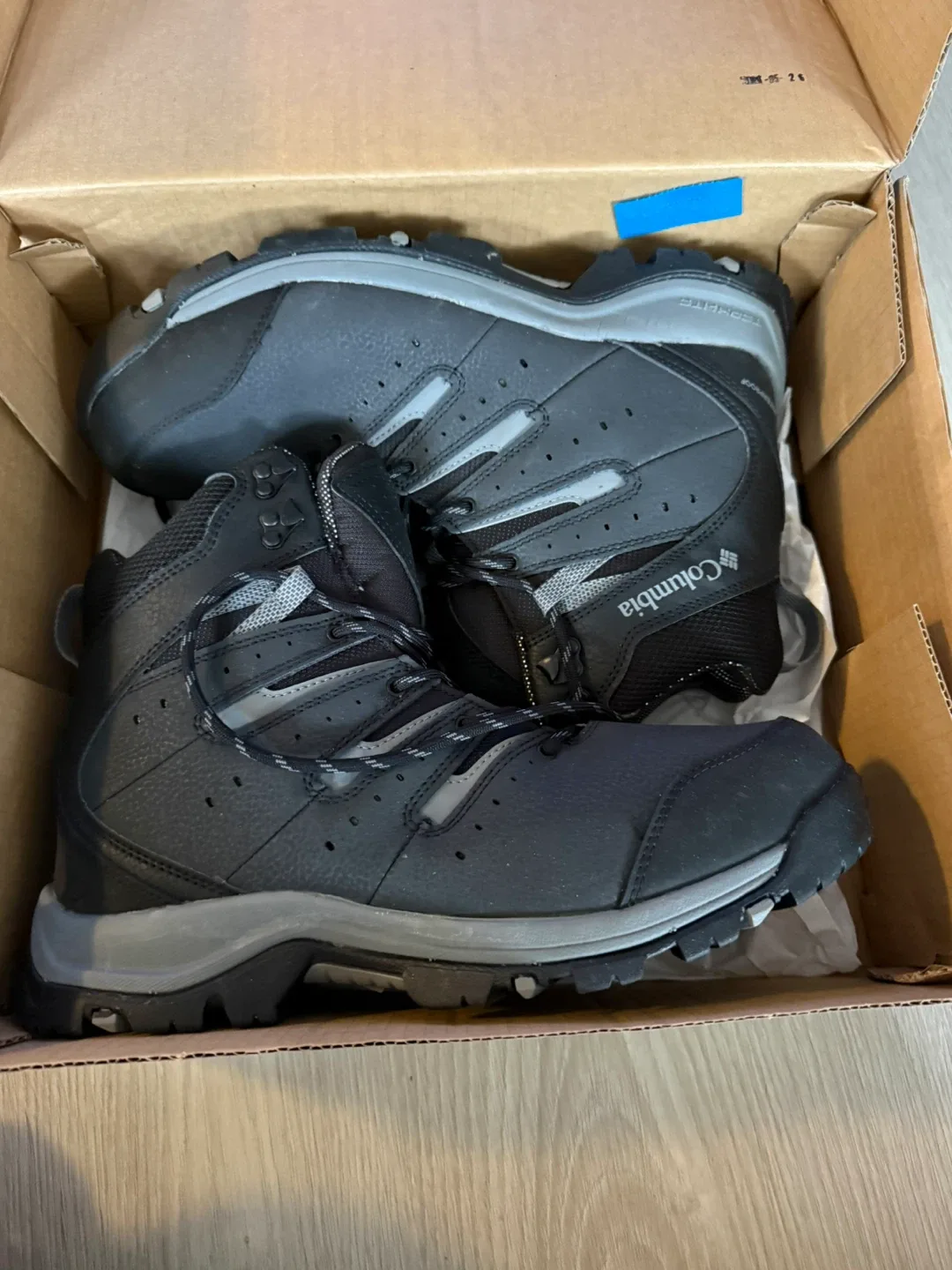 Columbia Men's BM0837-010 Winter/Hiking Boots - Size 12