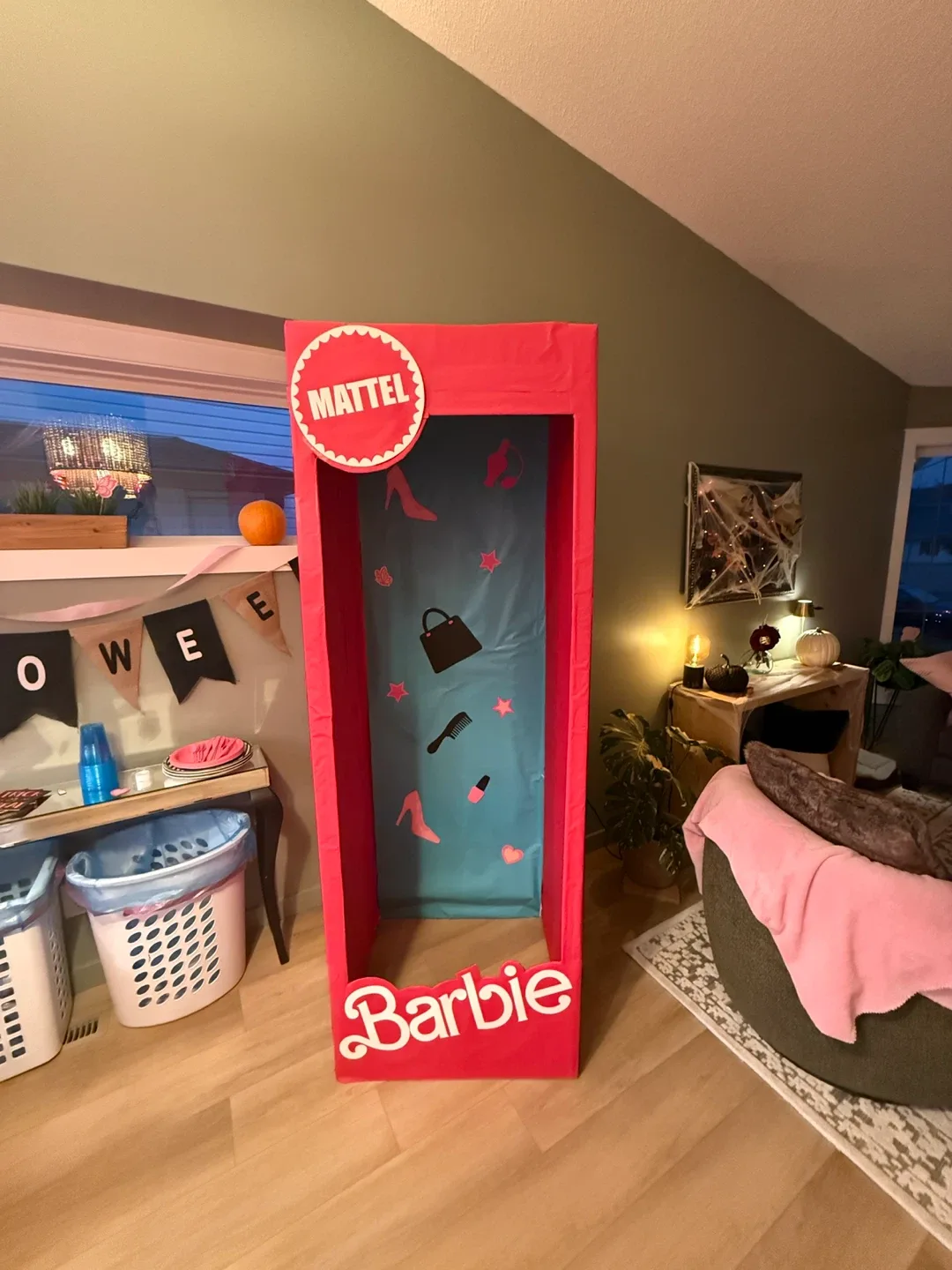 Mattel Barbie Box Prop image indicator(2)