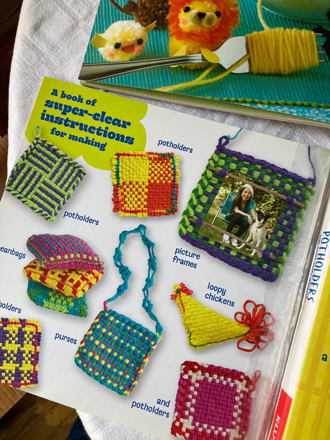 Klutz Mini Pom-Pom Pets & Potholders Craft Kits - photo 4