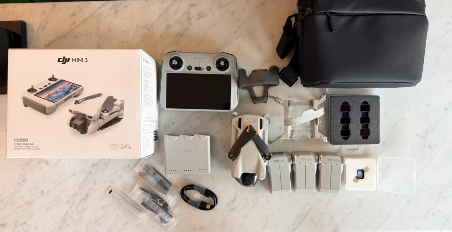 DJI Mini 3 Fly More Combo (DJI RC)