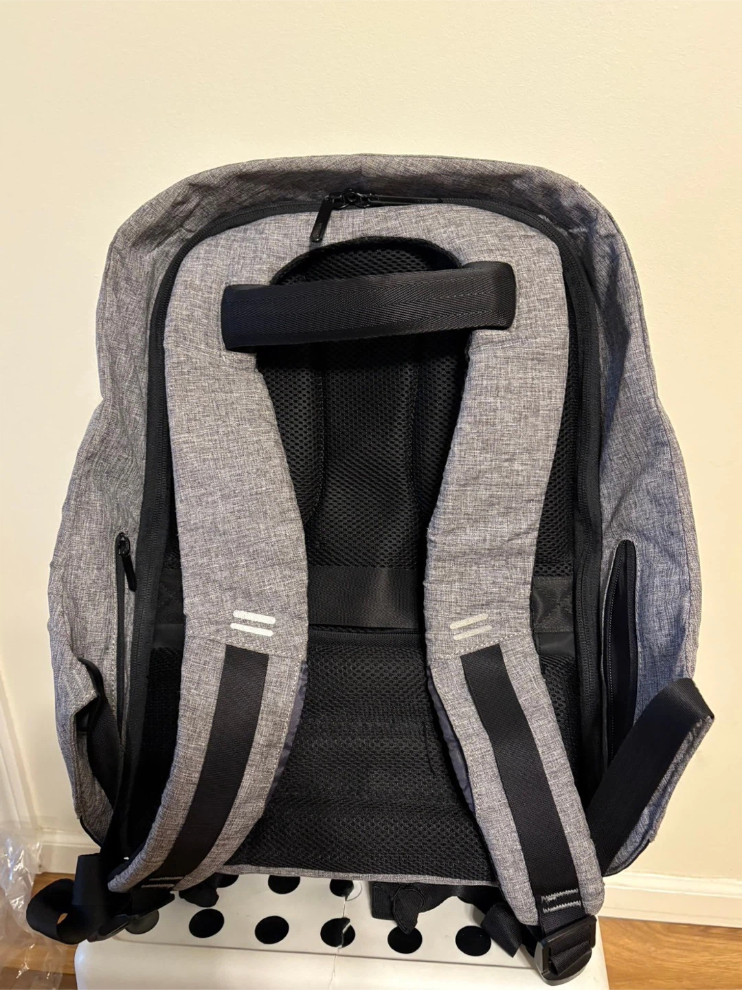 New XD Design Anti-Theft Backpack - photo 2